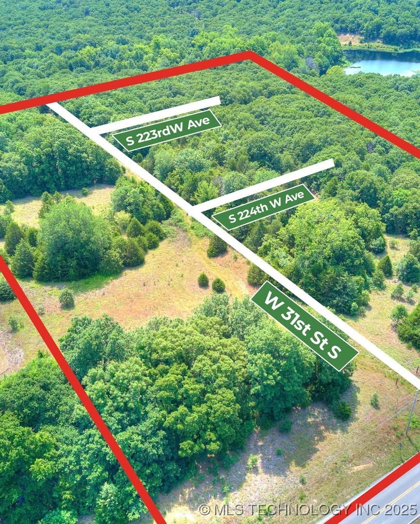 S 225th Avenue Property Photo 1