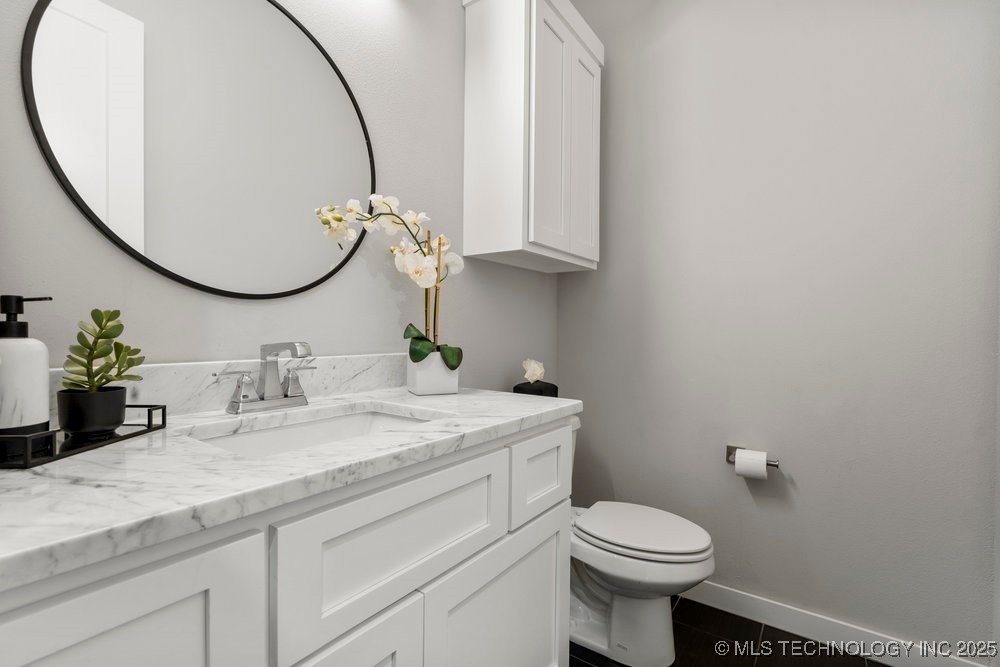 7405 S Chestnut Avenue Property Photo 20