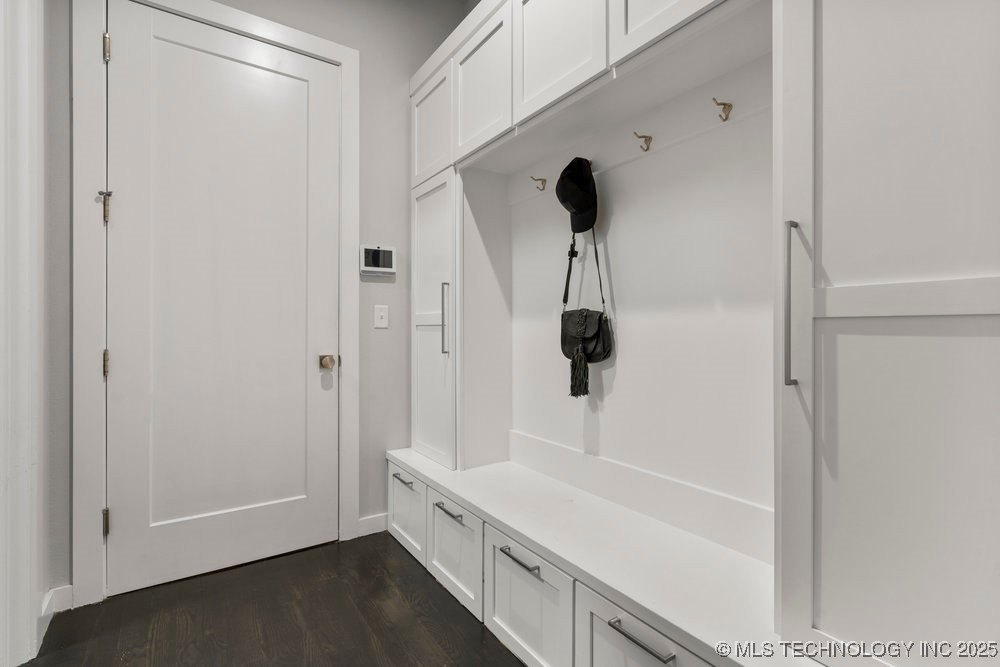 7405 S Chestnut Avenue Property Photo 29