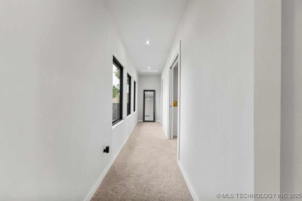 7405 S Chestnut Avenue Property Photo 45