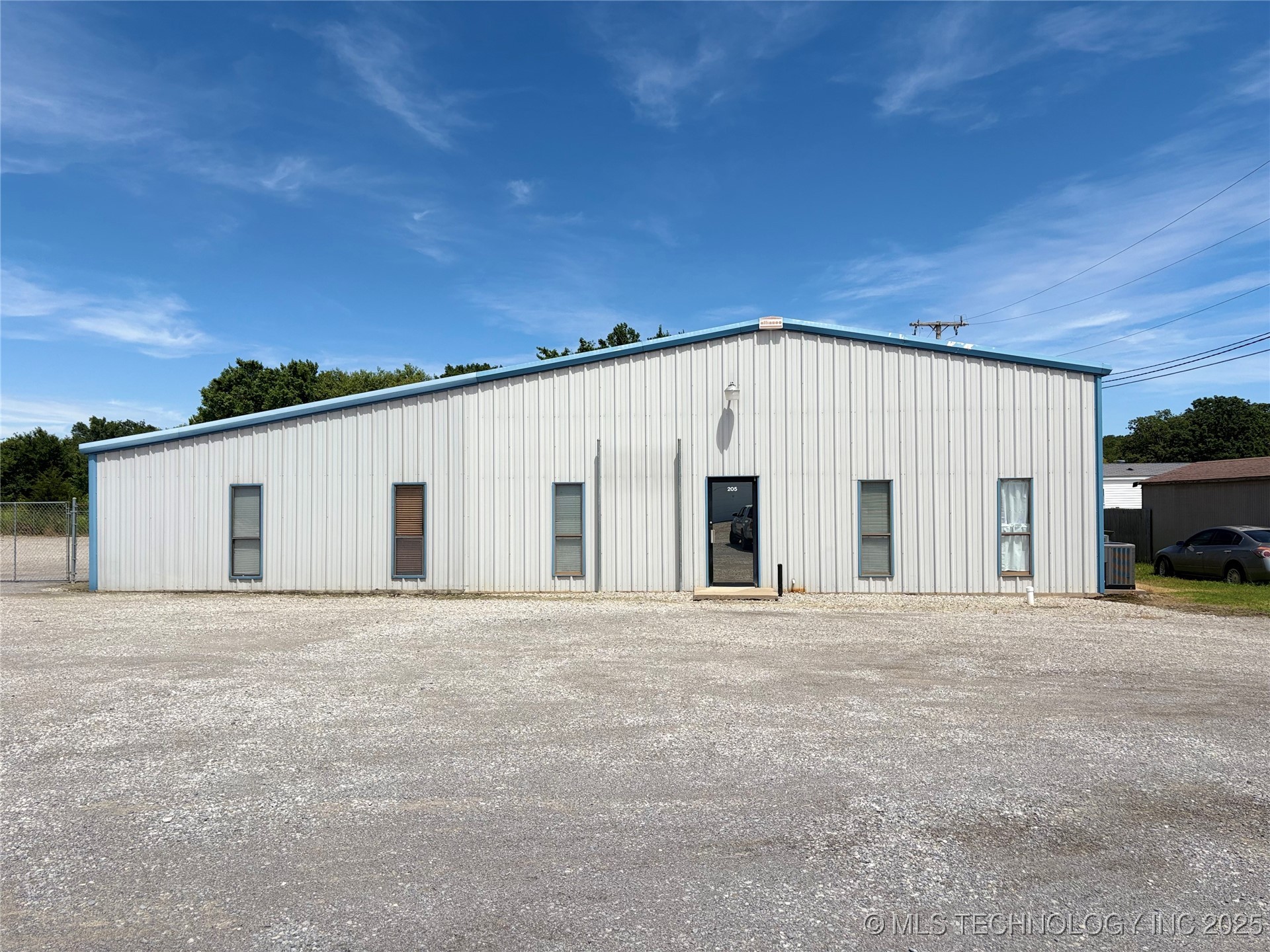 205 Express Property Photo 1