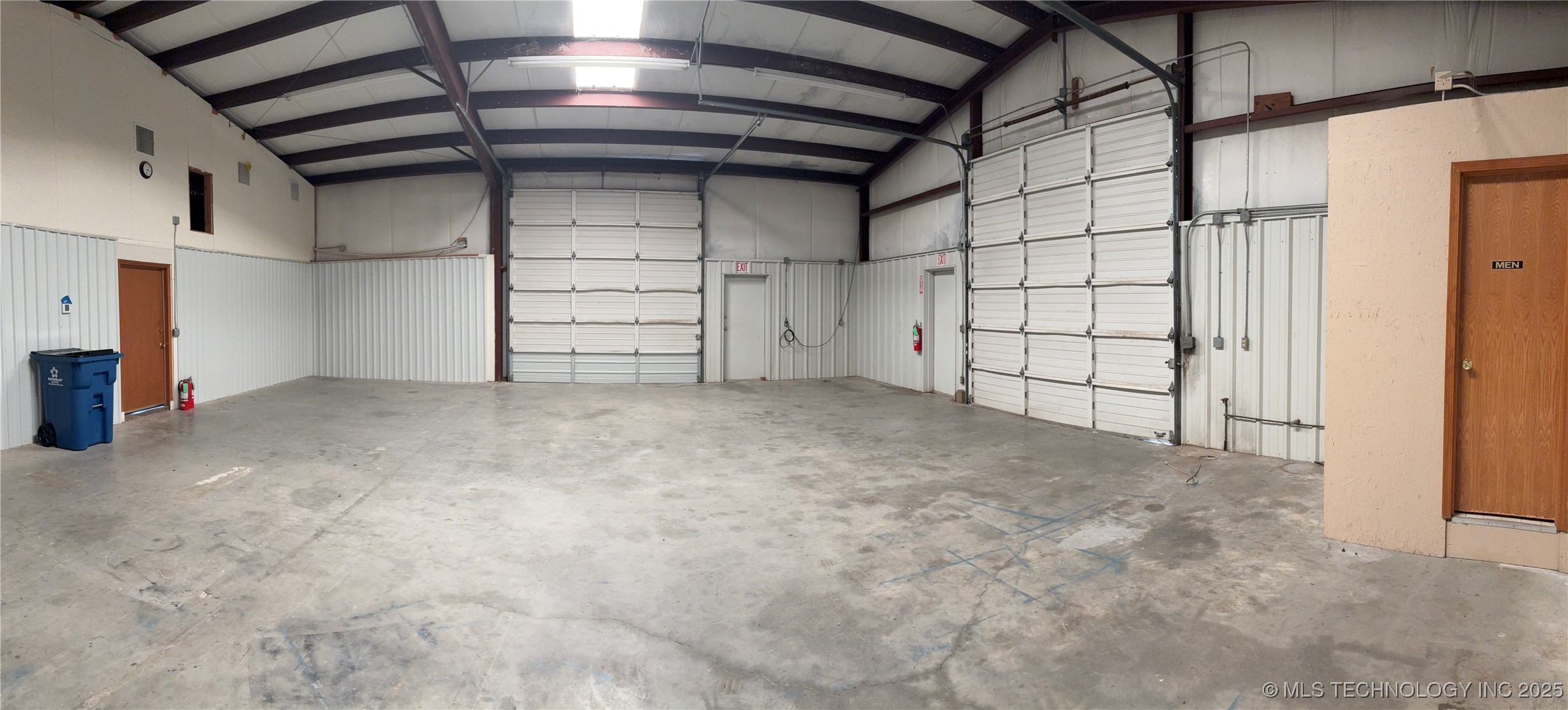 205 Express Property Photo 6