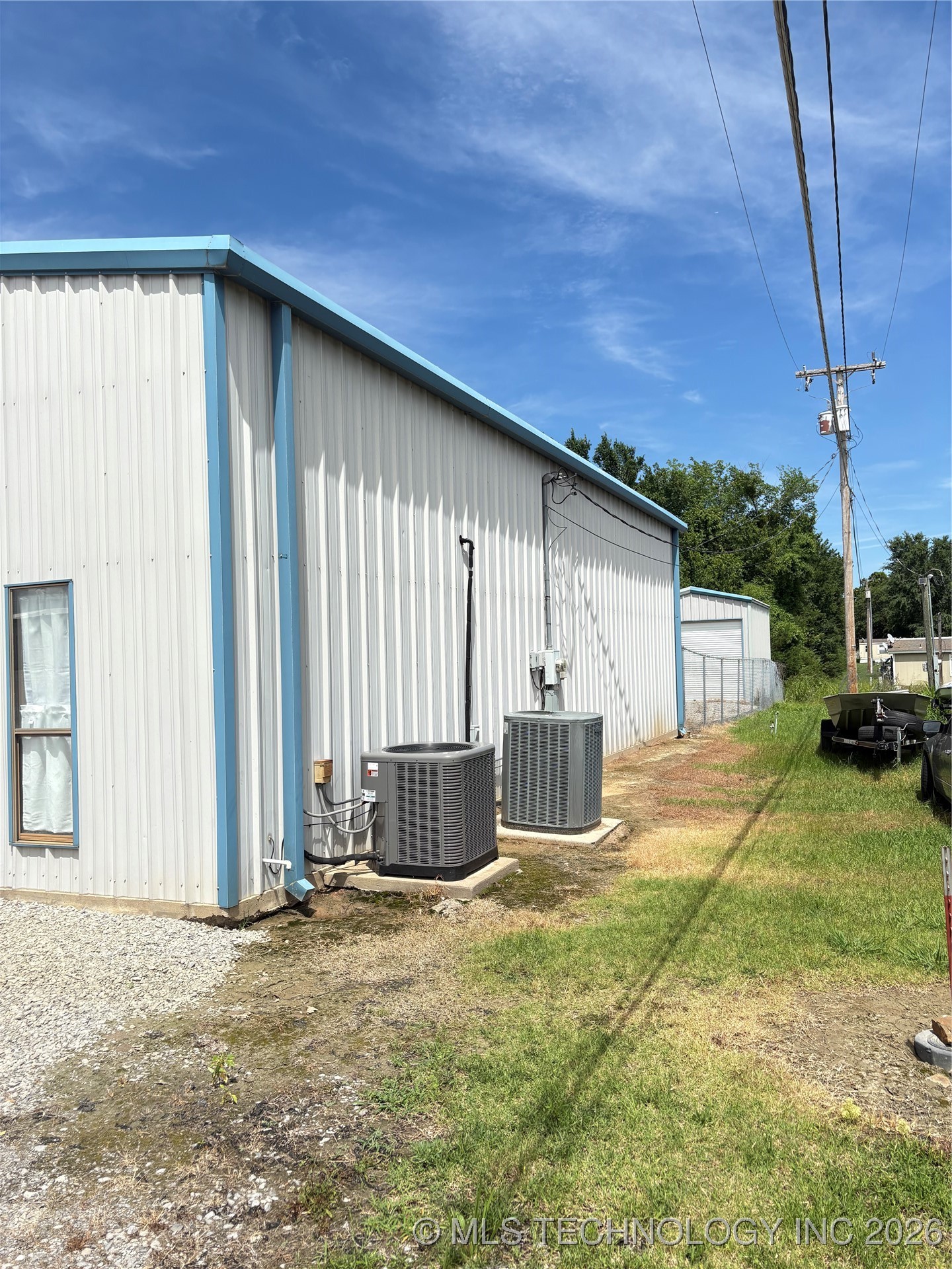 205 Express Property Photo 8