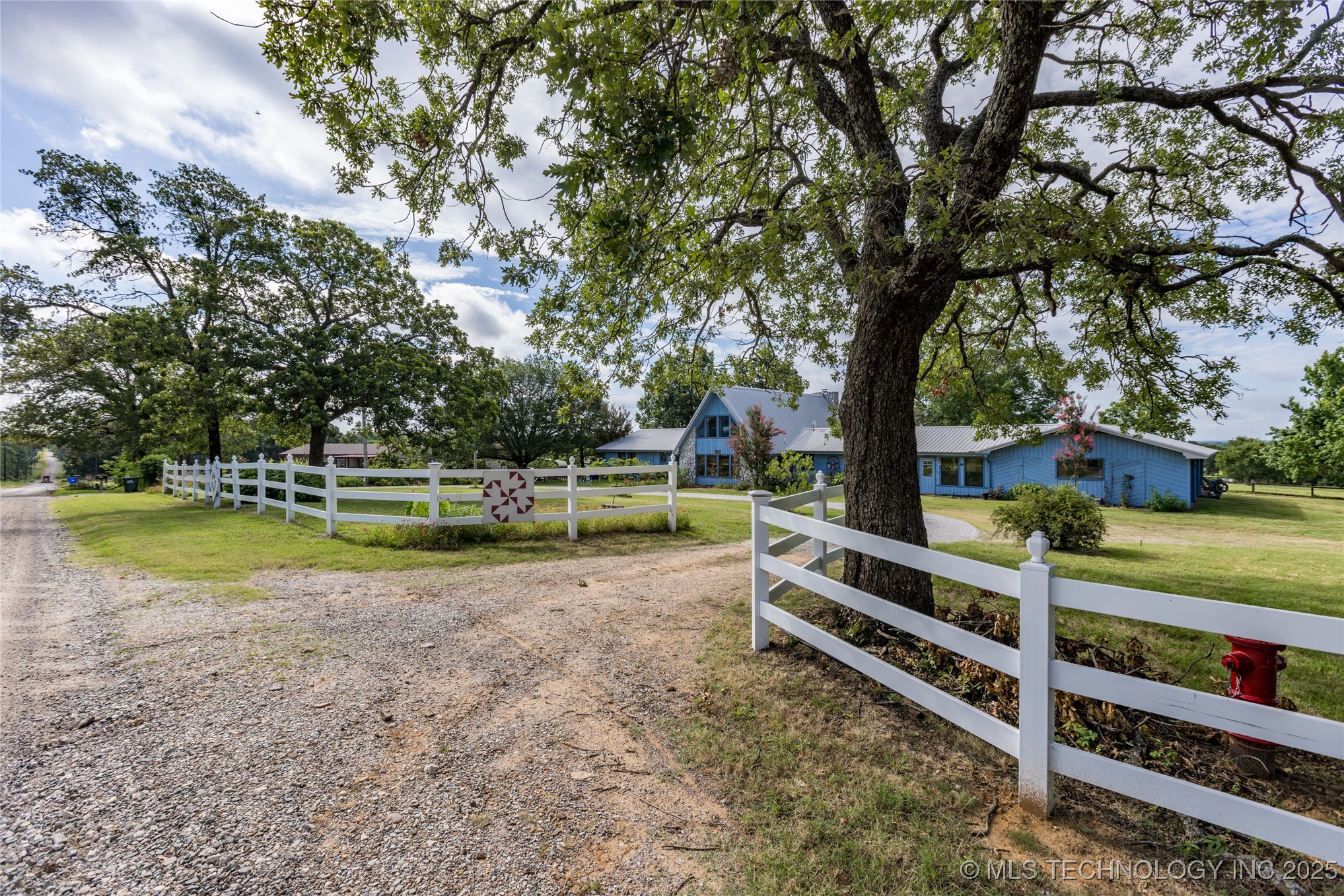 653 Max Street Property Photo 1