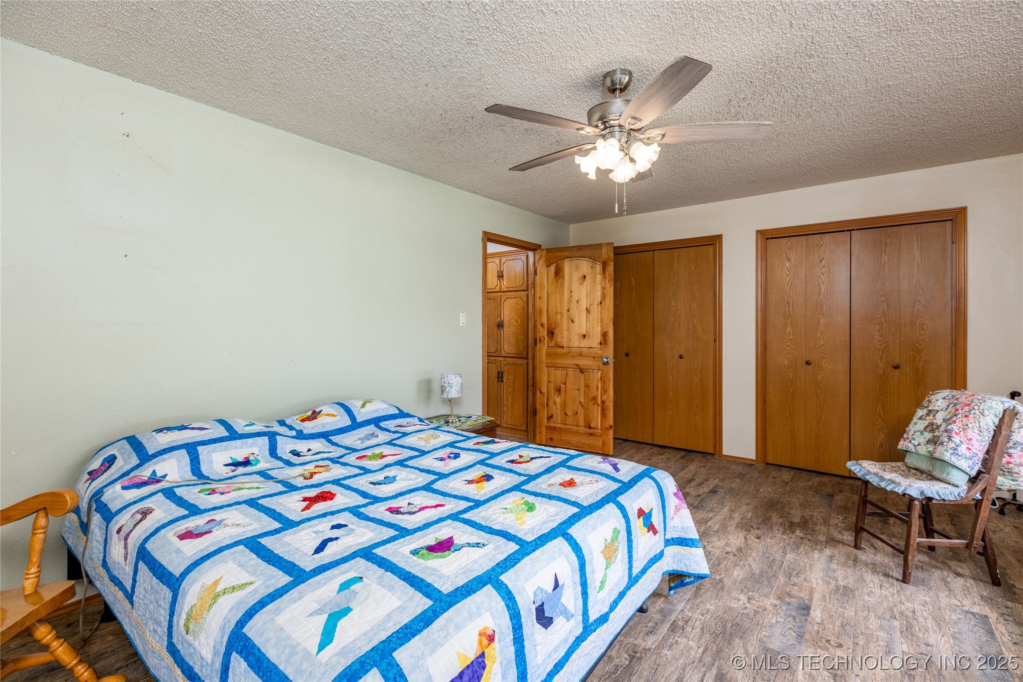 653 Max Street Property Photo 28