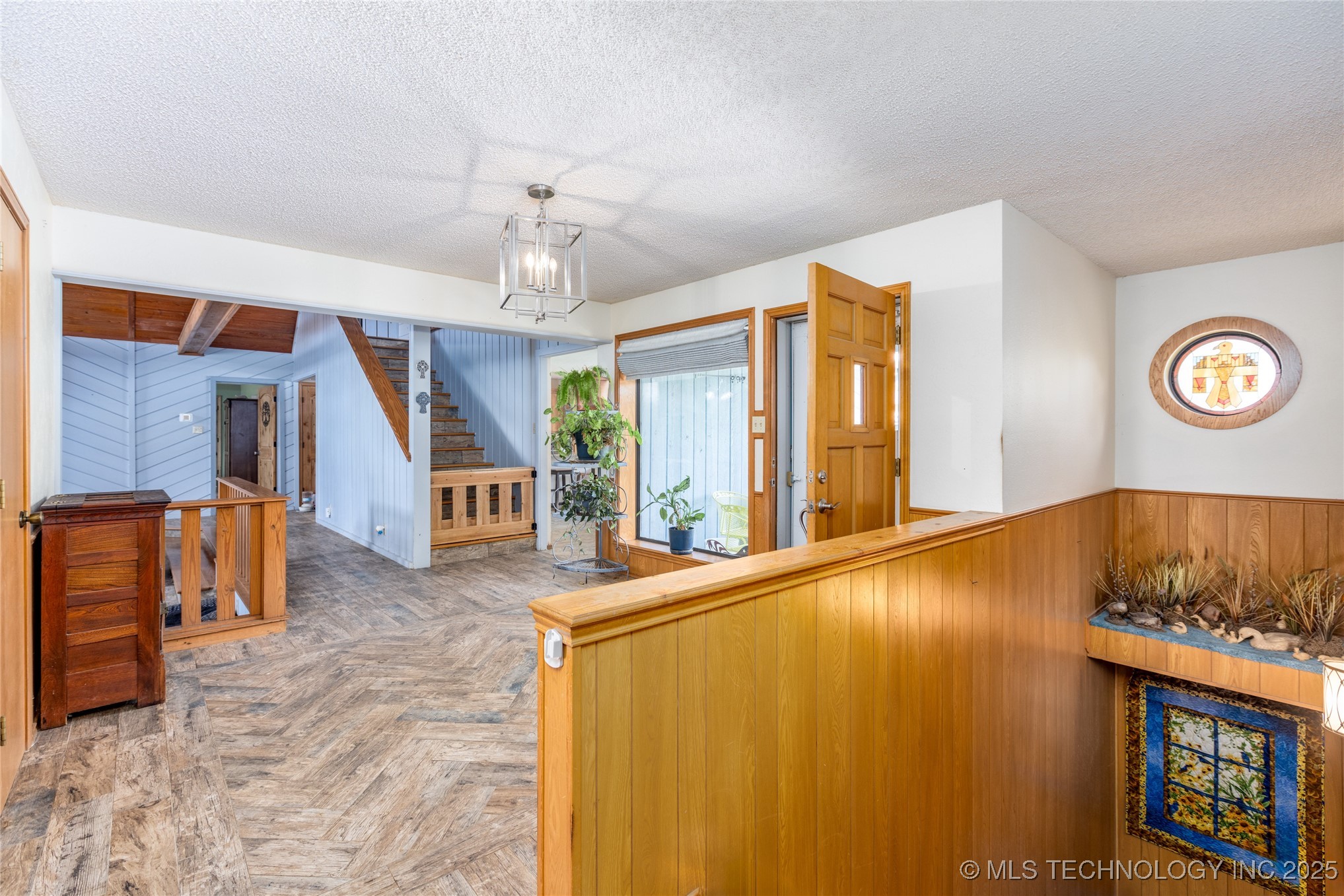 653 Max Street Property Photo 32