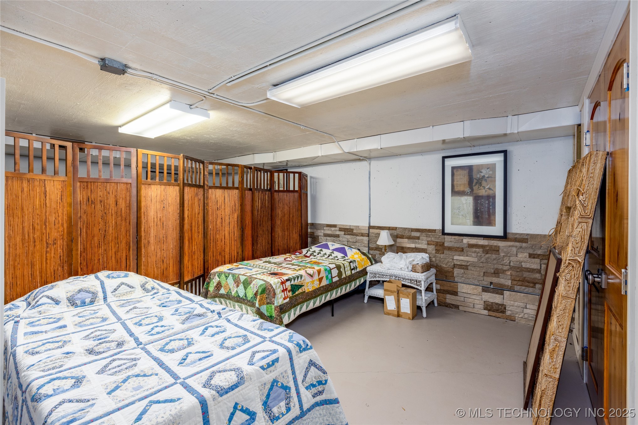 653 Max Street Property Photo 36