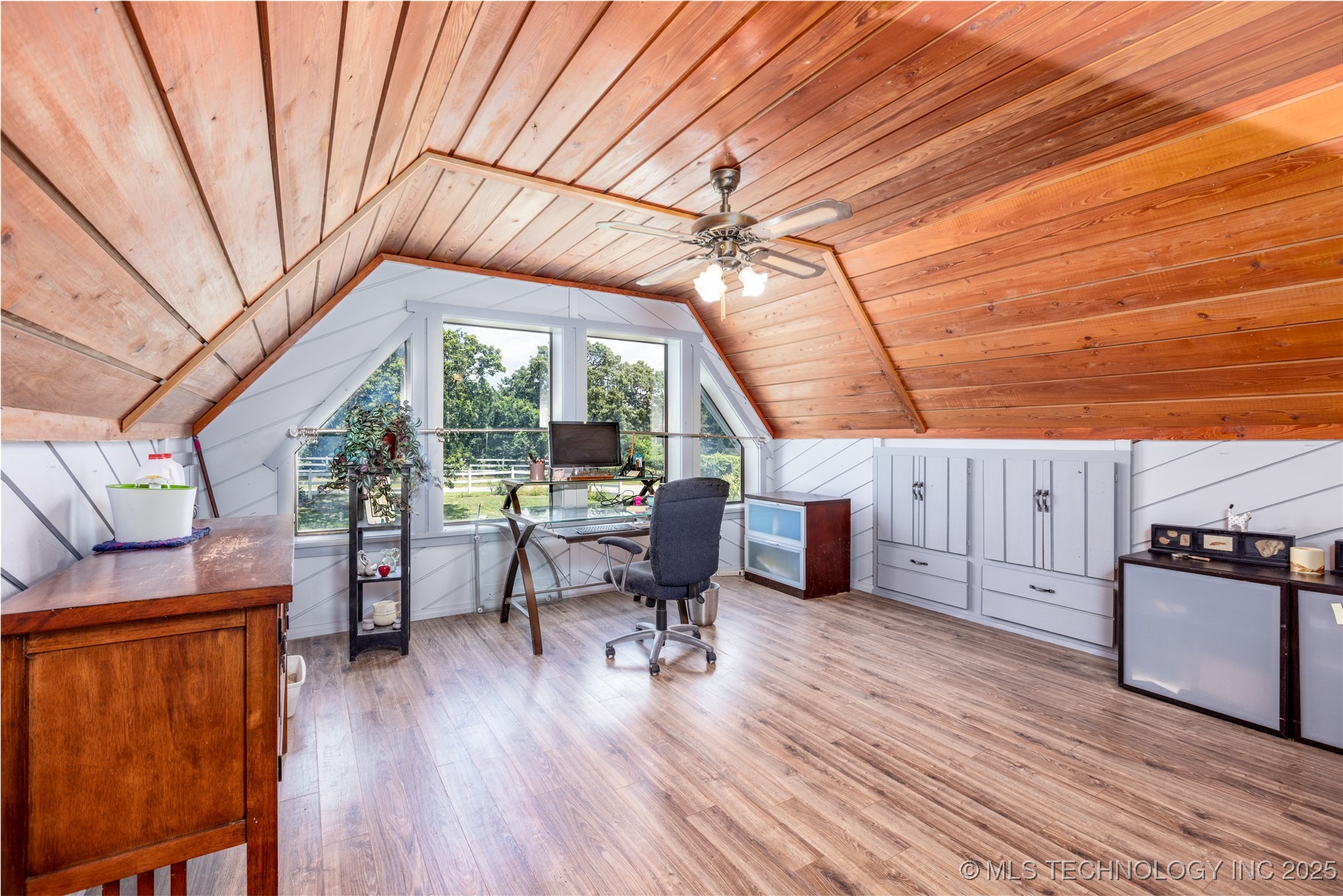 653 Max Street Property Photo 49