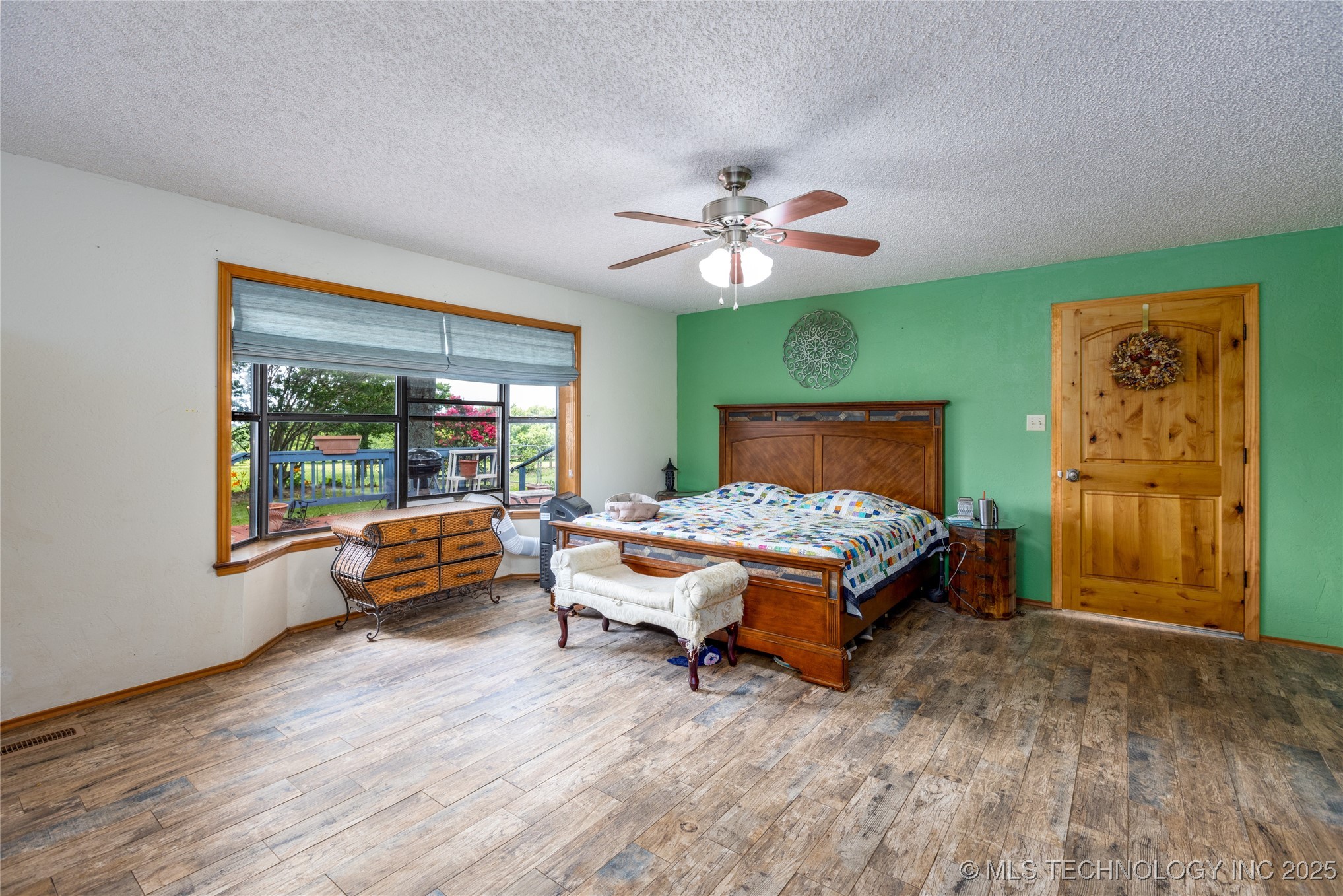 653 Max Street Property Photo 59