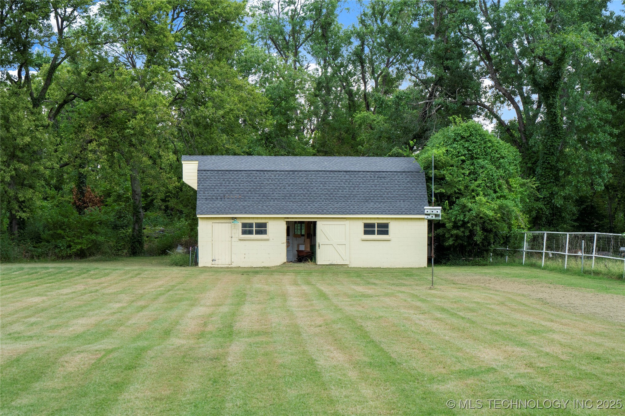 9402 E 16th Street Property Photo 34