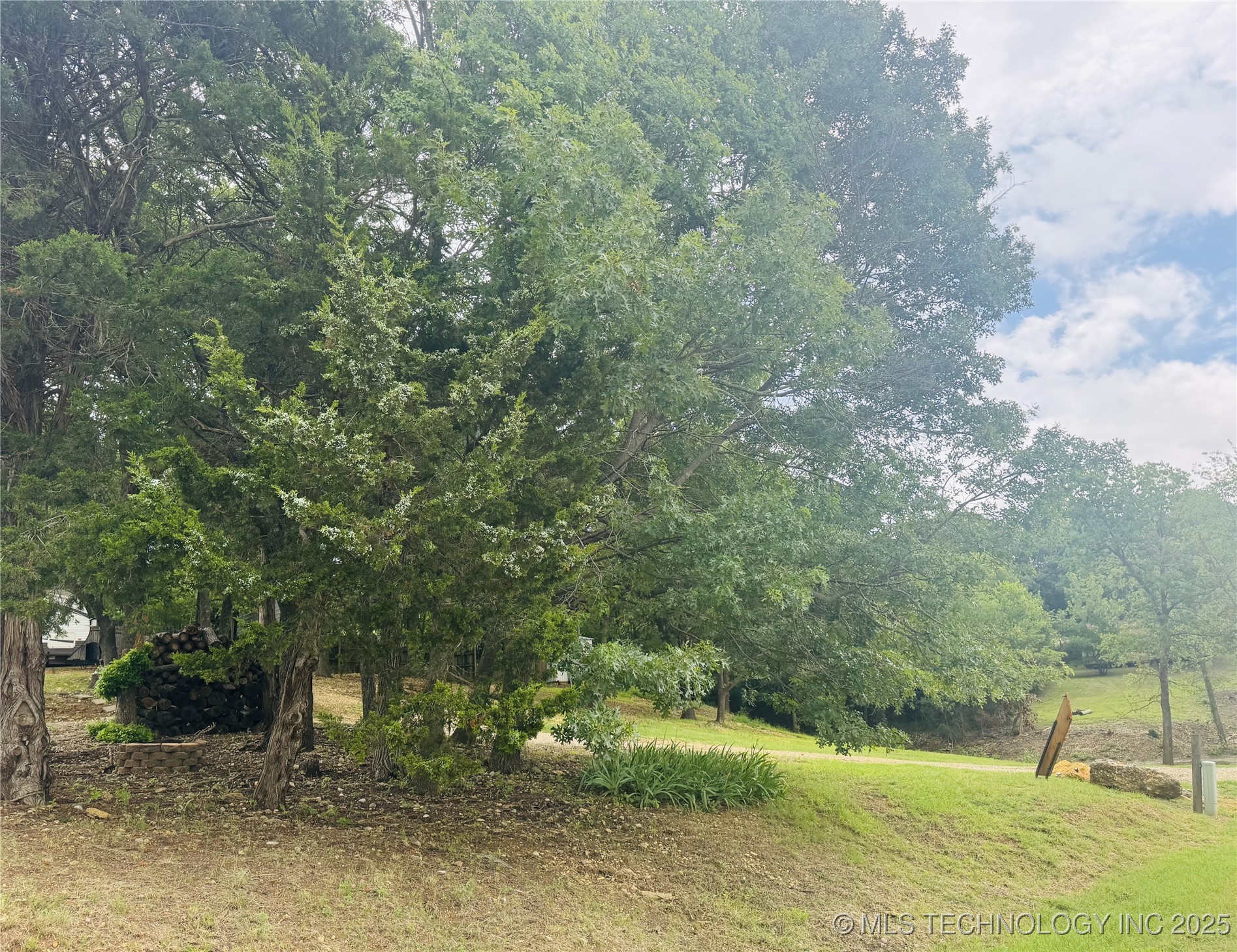 3562 Mountain Park Property Photo 1