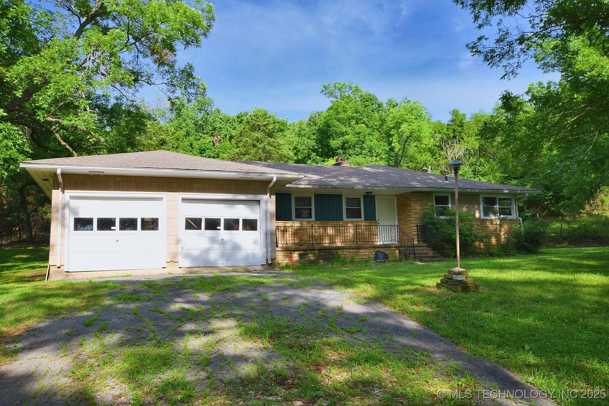 23126 Hwy 82 Property Photo 1