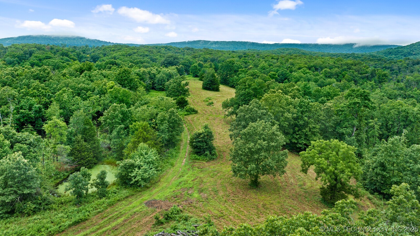 472851 E 893 Road Property Photo 8