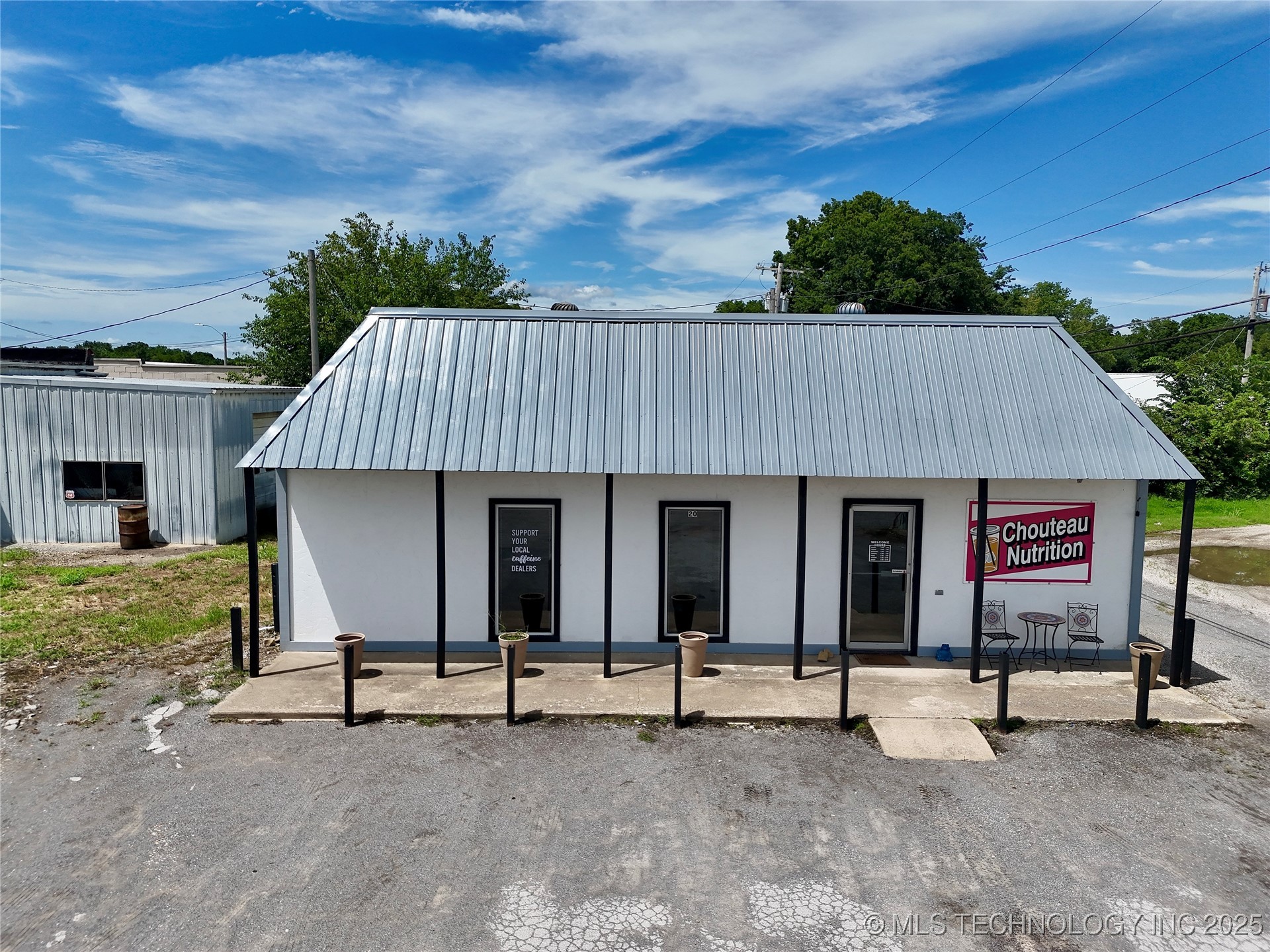 102 N Chouteau Property Photo 13