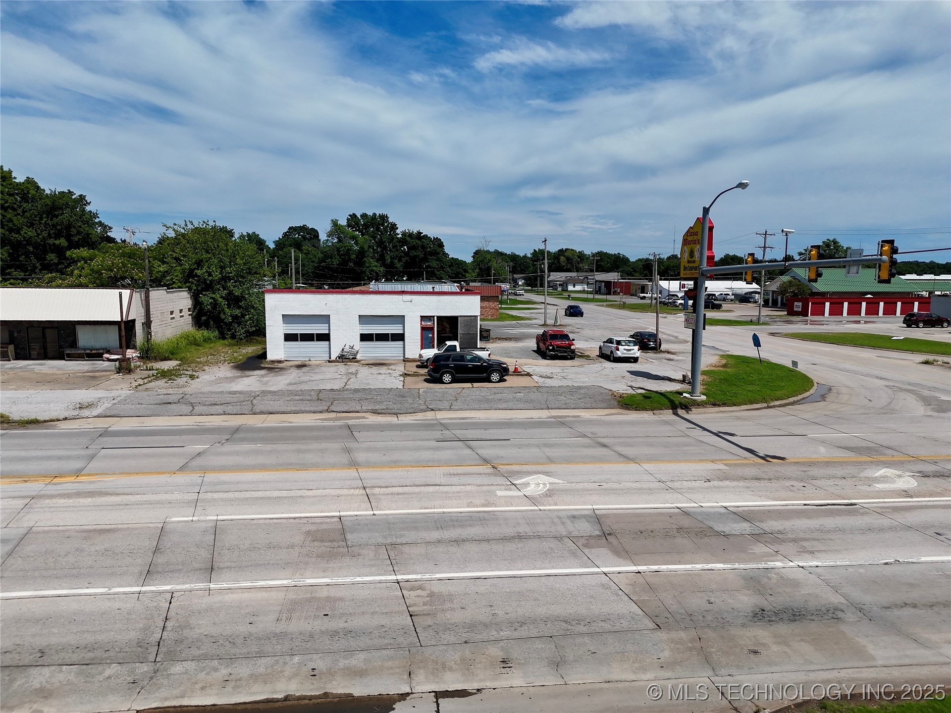 102 N Chouteau Property Photo 19