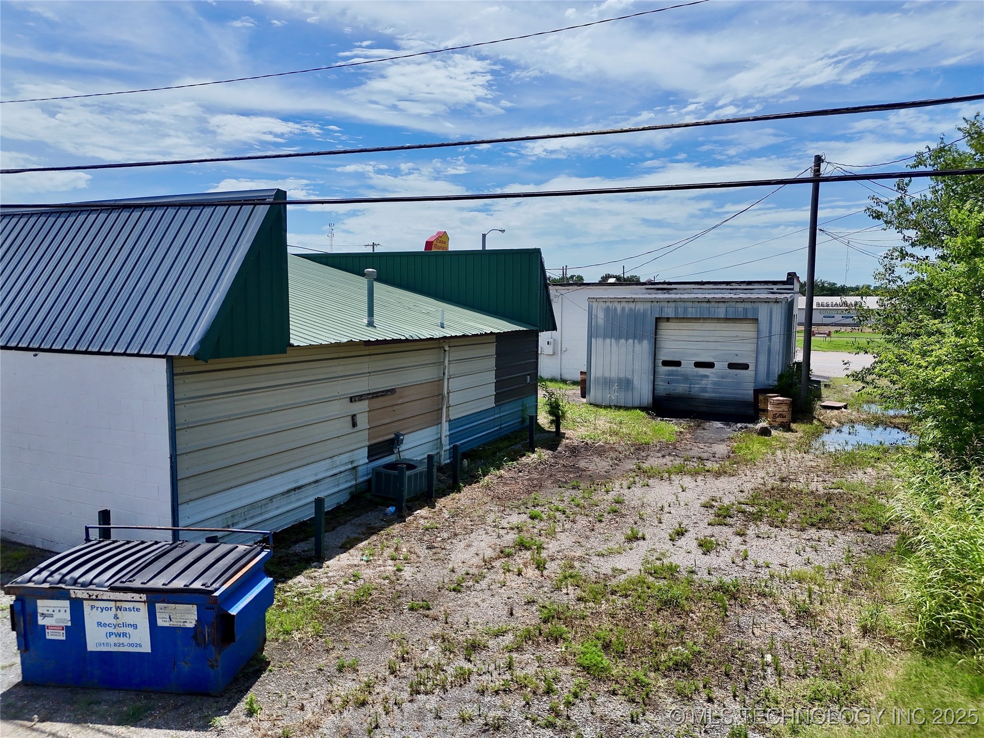 102 N Chouteau Property Photo 25