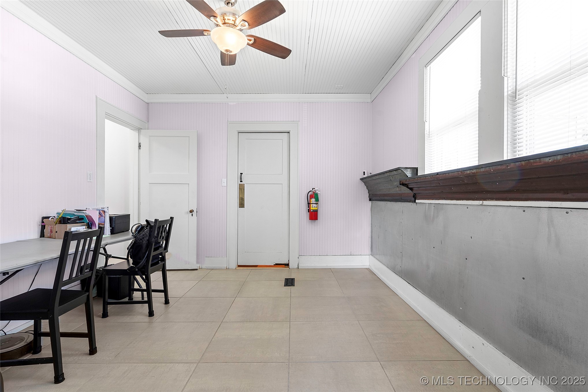 925 W Main Street Property Photo 17