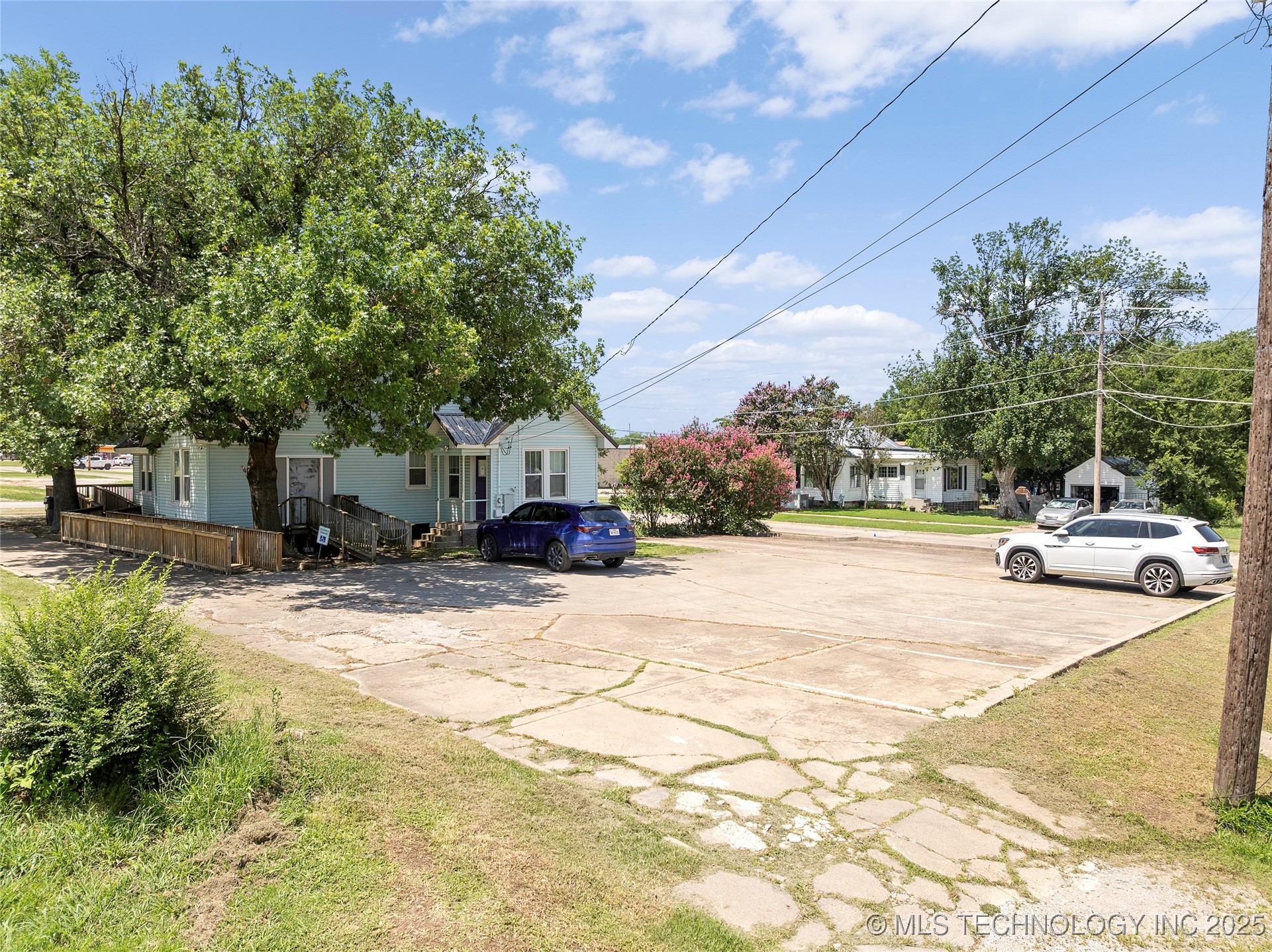 925 W Main Street Property Photo 23