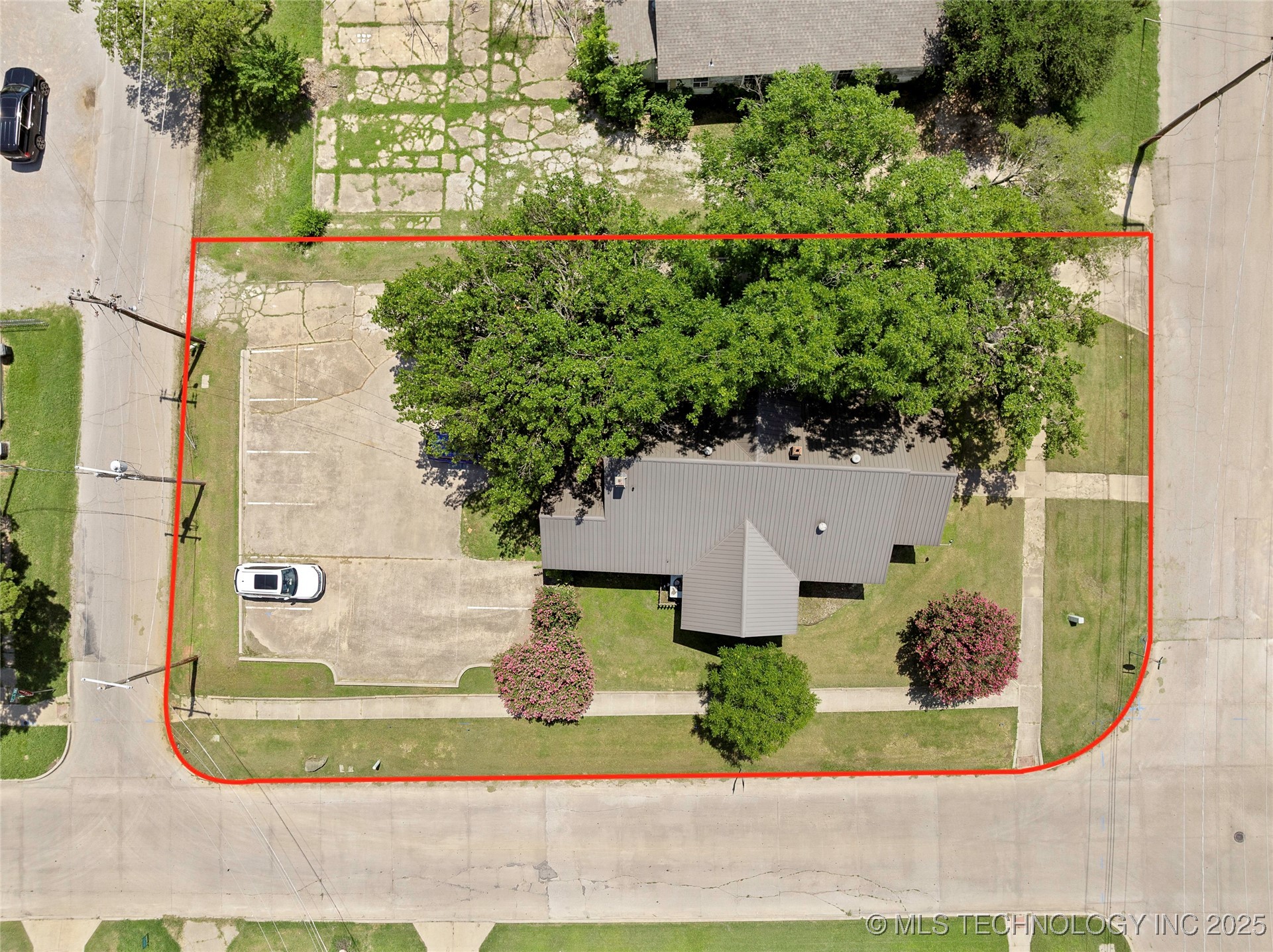 925 W Main Street Property Photo 25