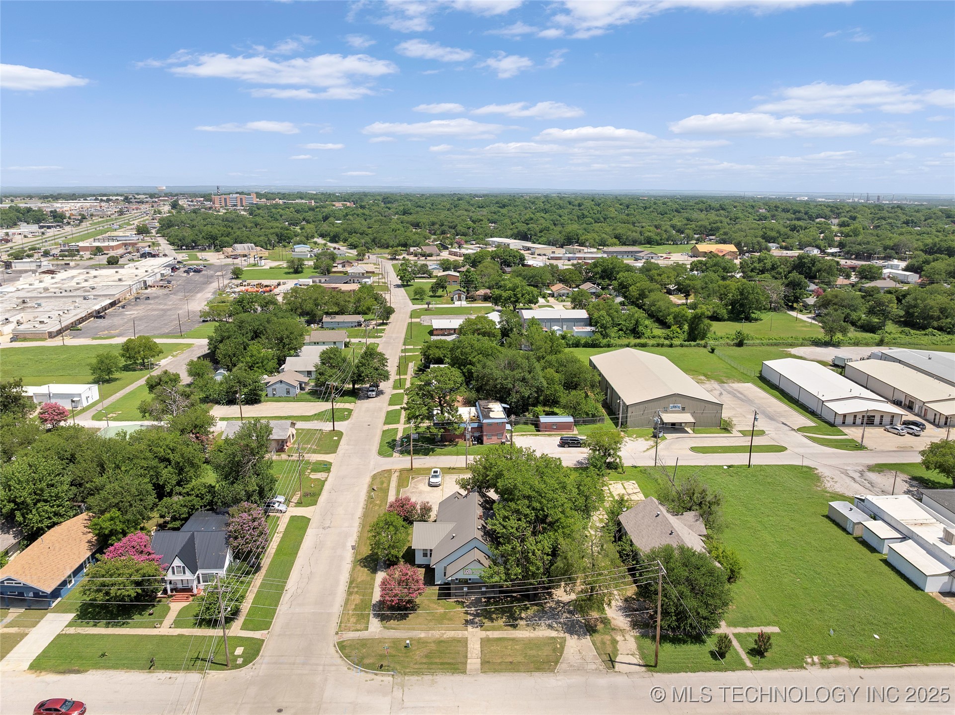 925 W Main Street Property Photo 26