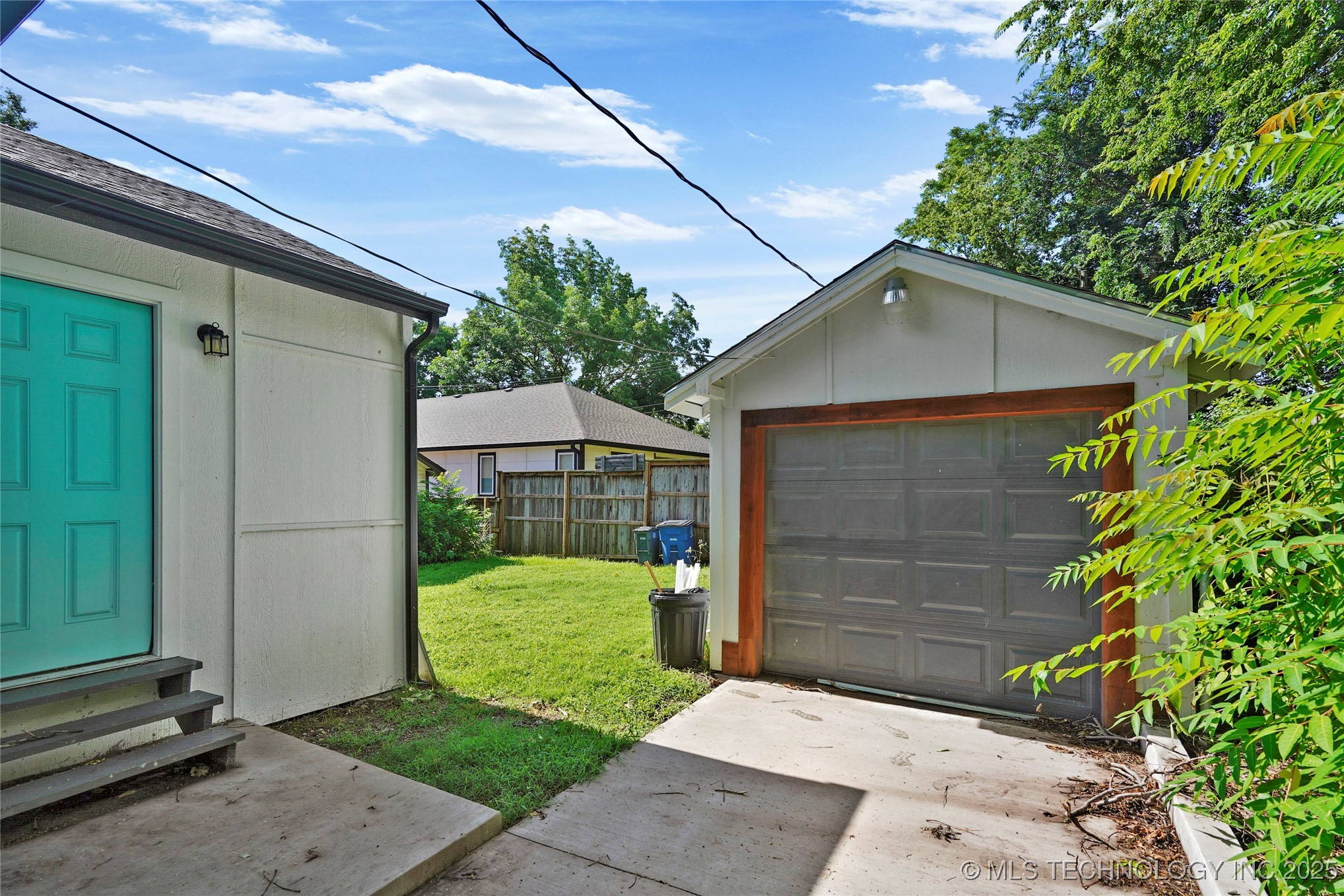 2052 E 12th Place Property Photo 23