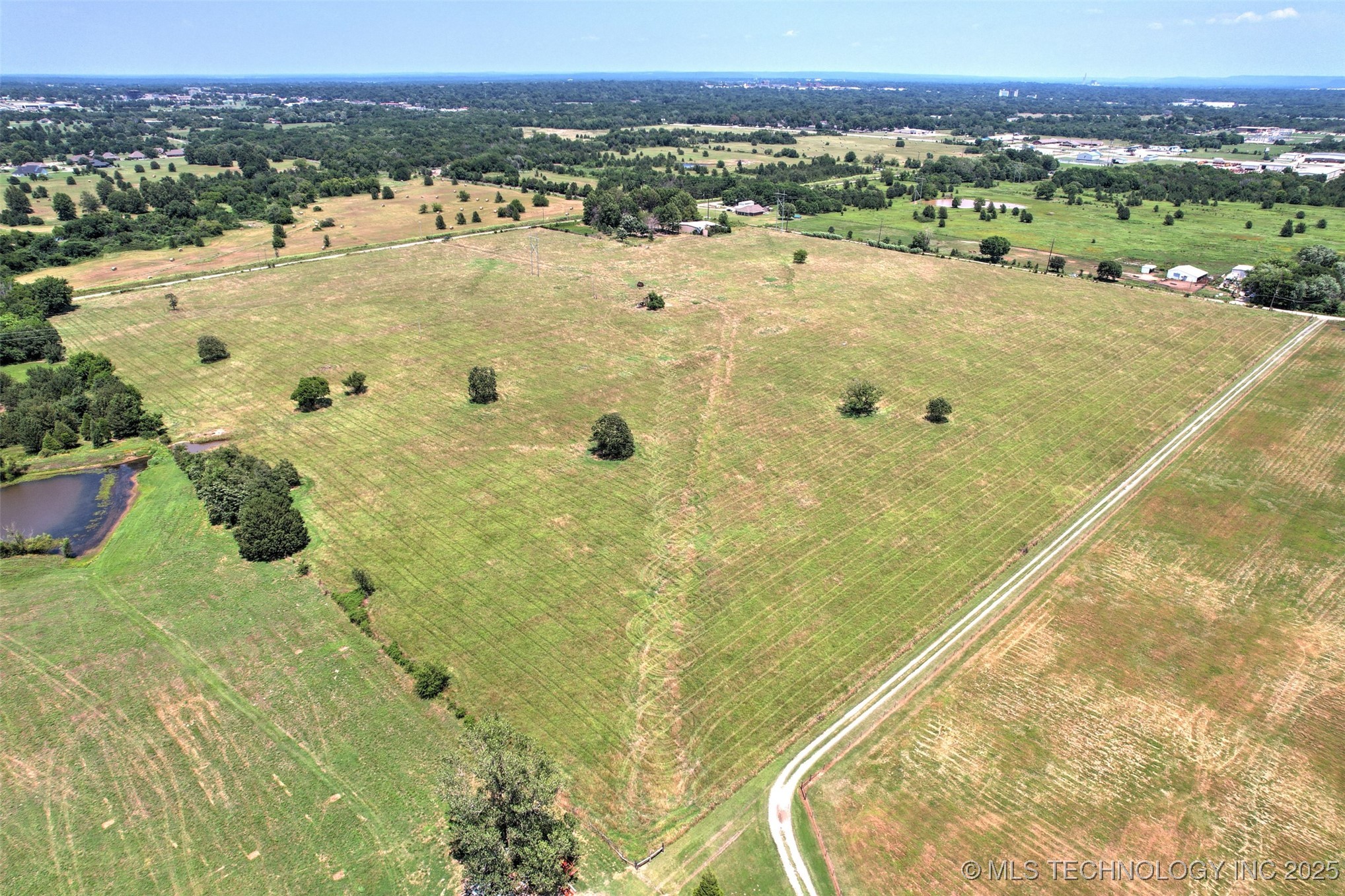 2301 S 40th Street West Property Photo 10