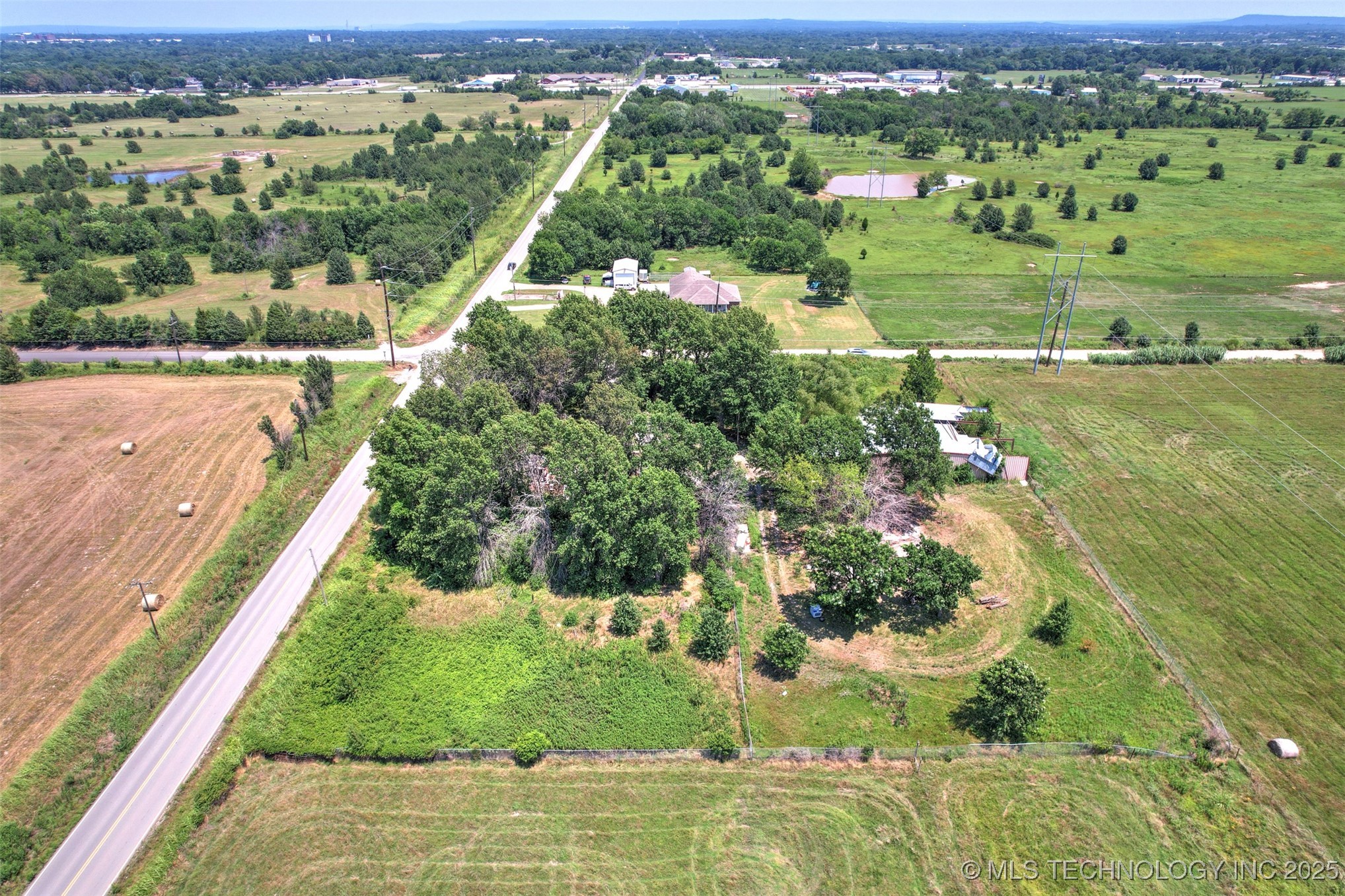 2301 S 40th Street West Property Photo 17