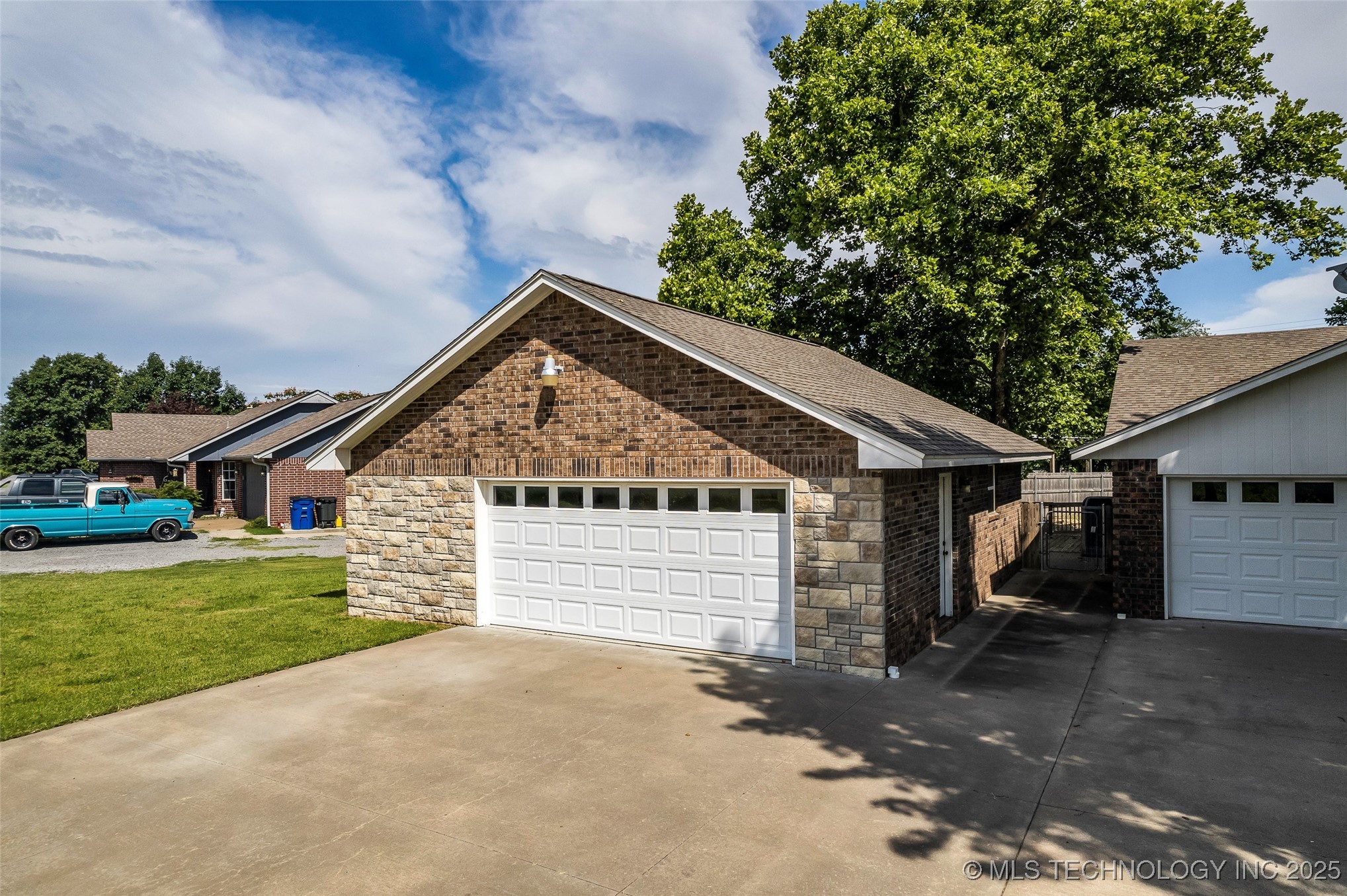 297 Willow Drive Property Photo 10