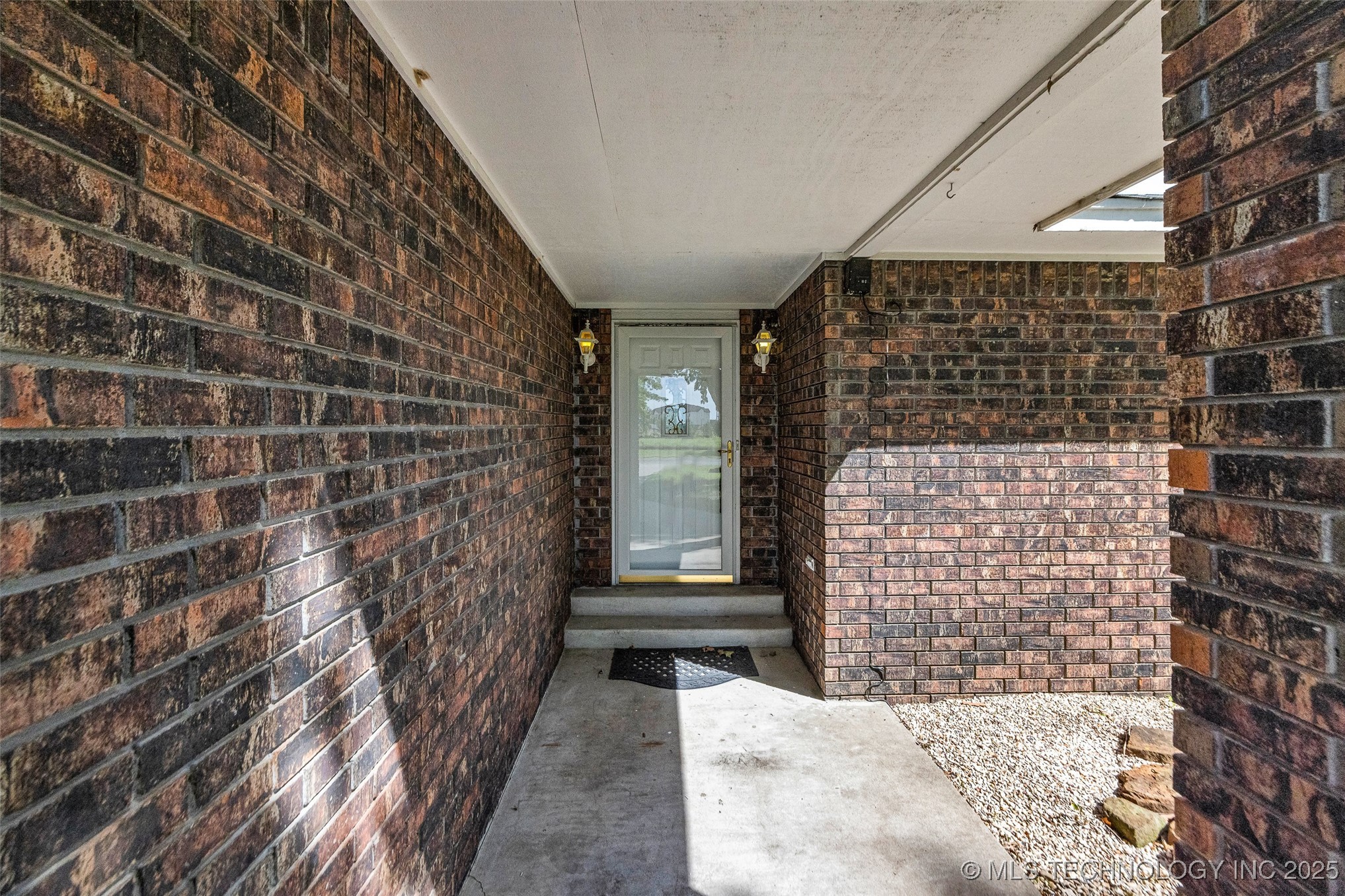 297 Willow Drive Property Photo 11