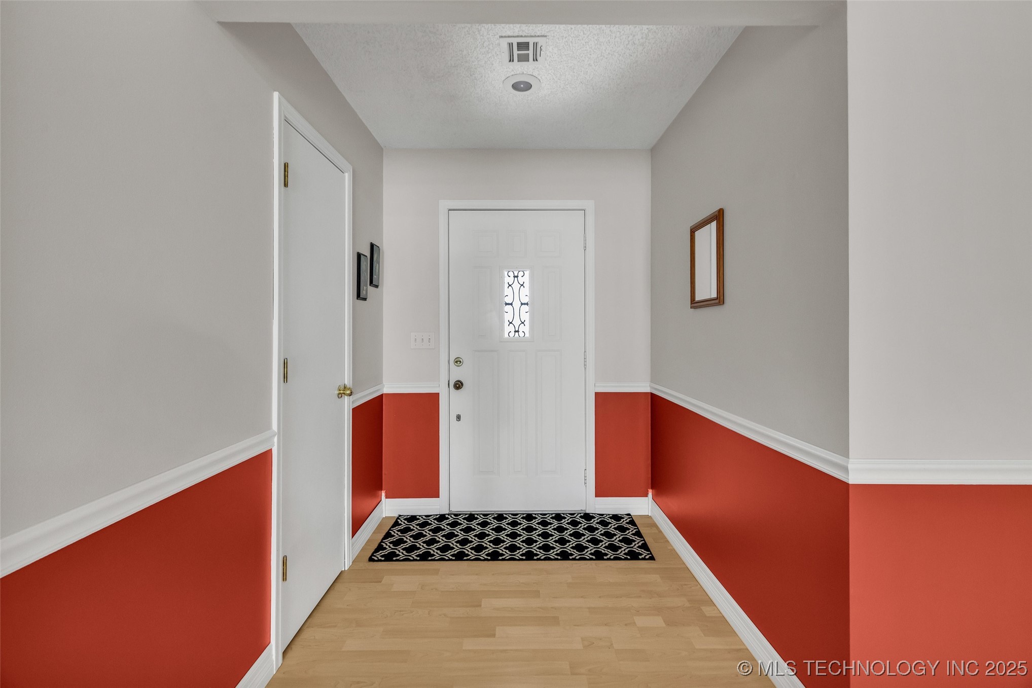 297 Willow Drive Property Photo 12