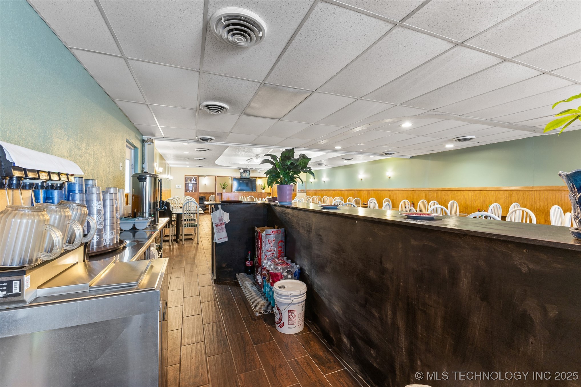 310 W Paul Property Photo 16