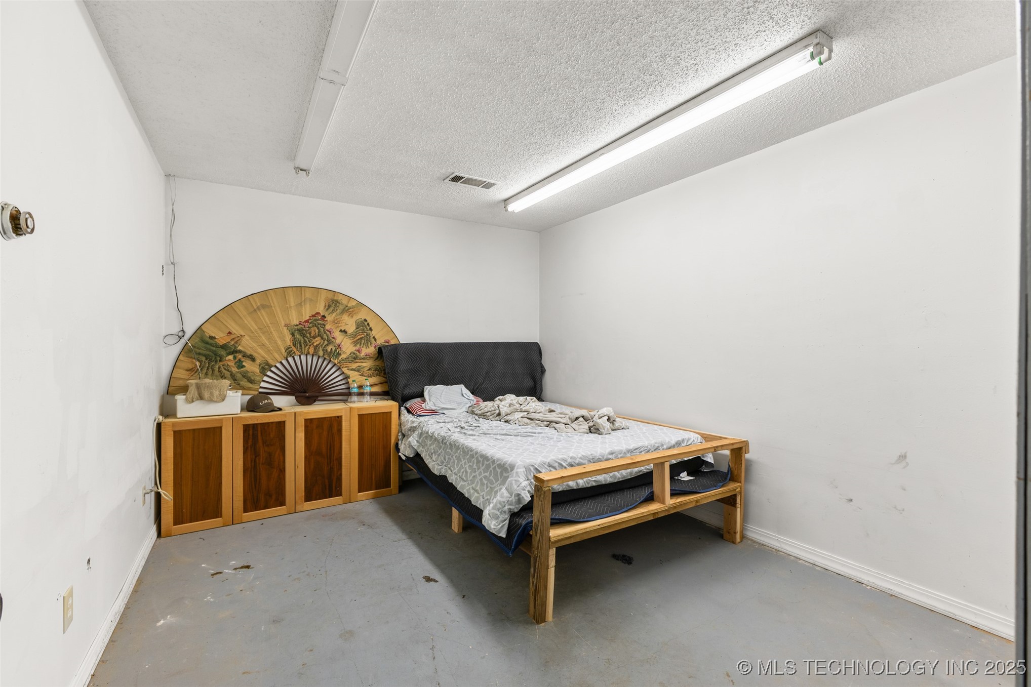 310 W Paul Property Photo 25