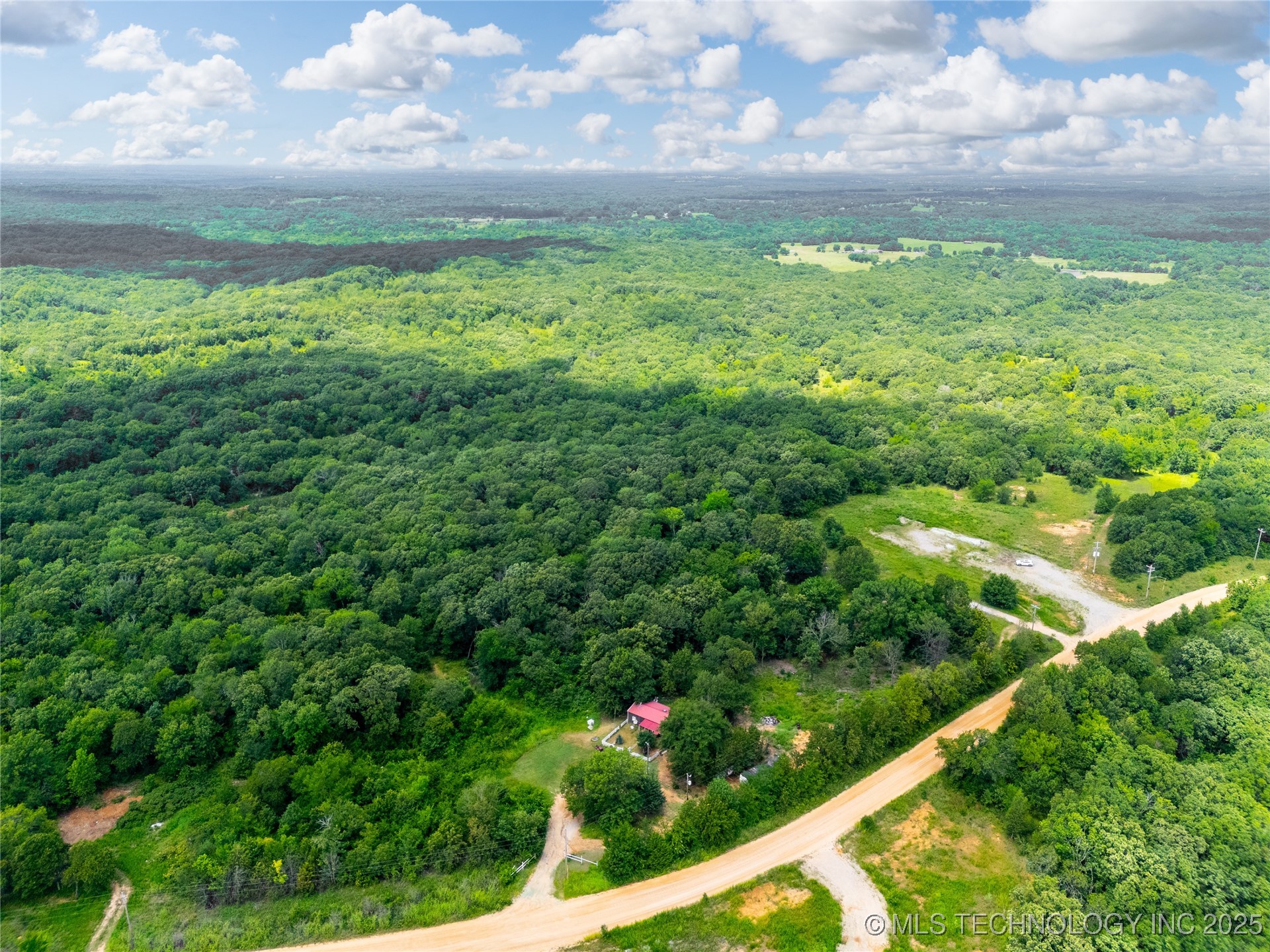 1 N County Road 3570 Property Photo 3