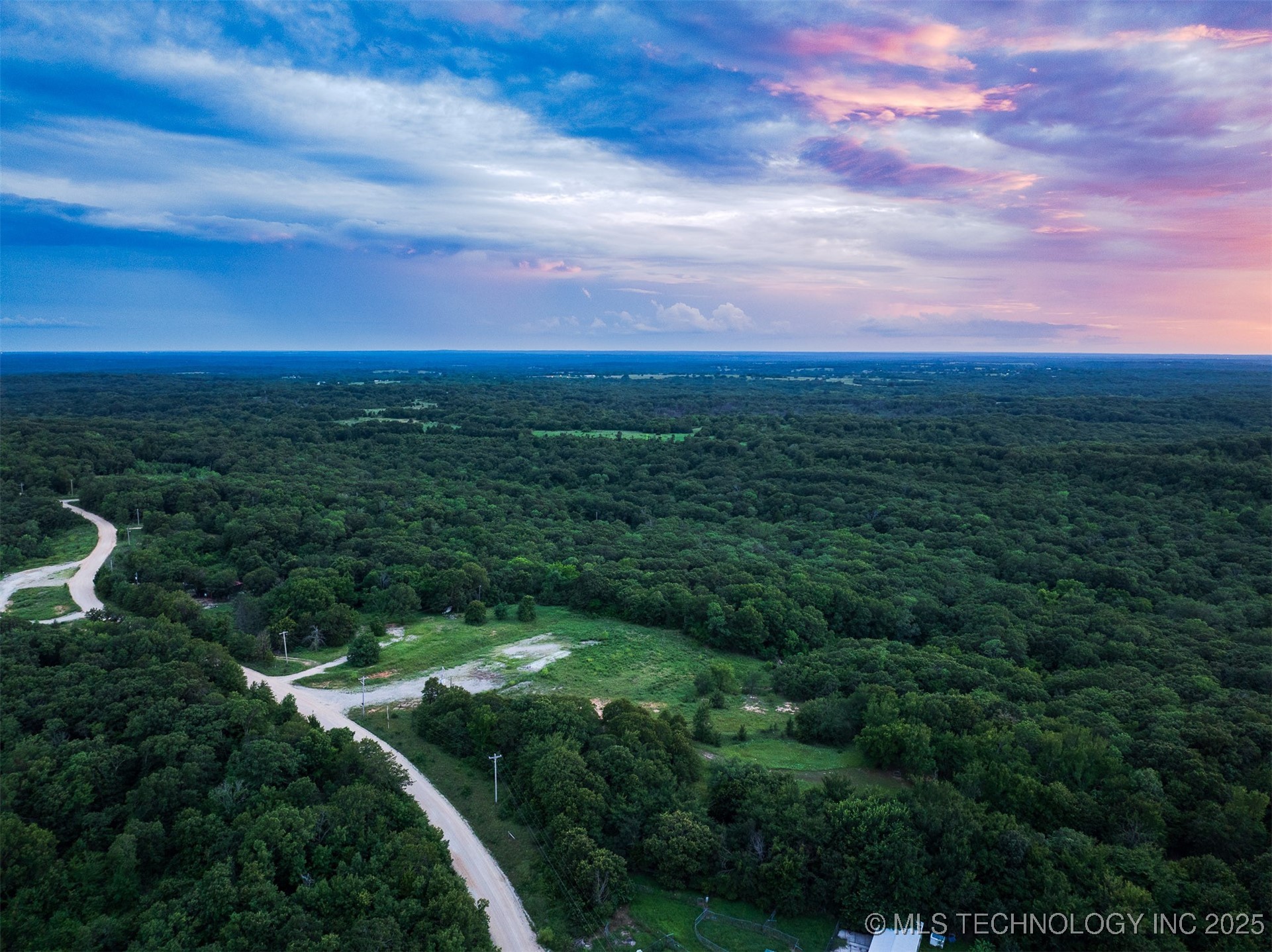 1 N County Road 3570 Property Photo 4