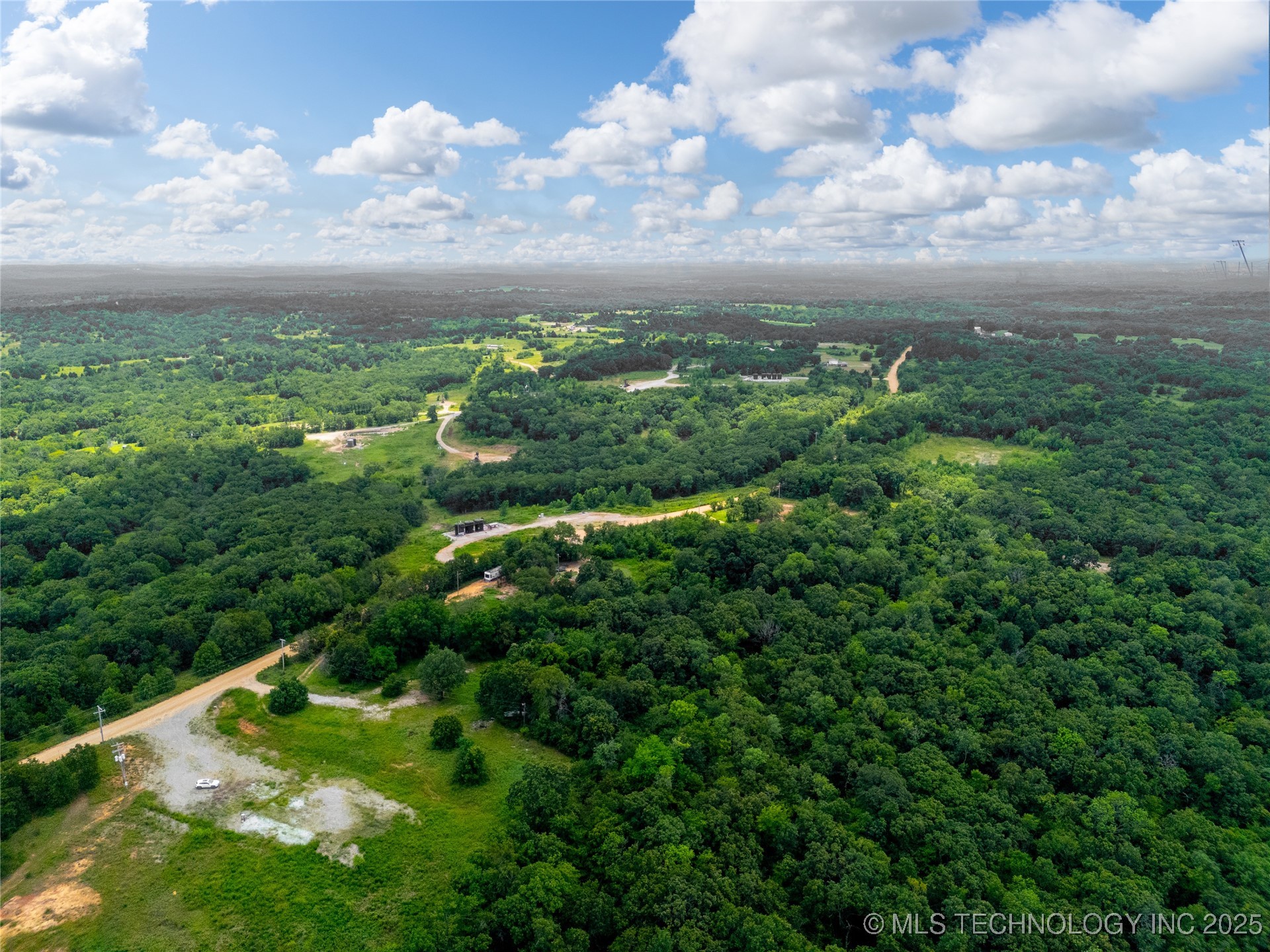 1 N County Road 3570 Property Photo 24