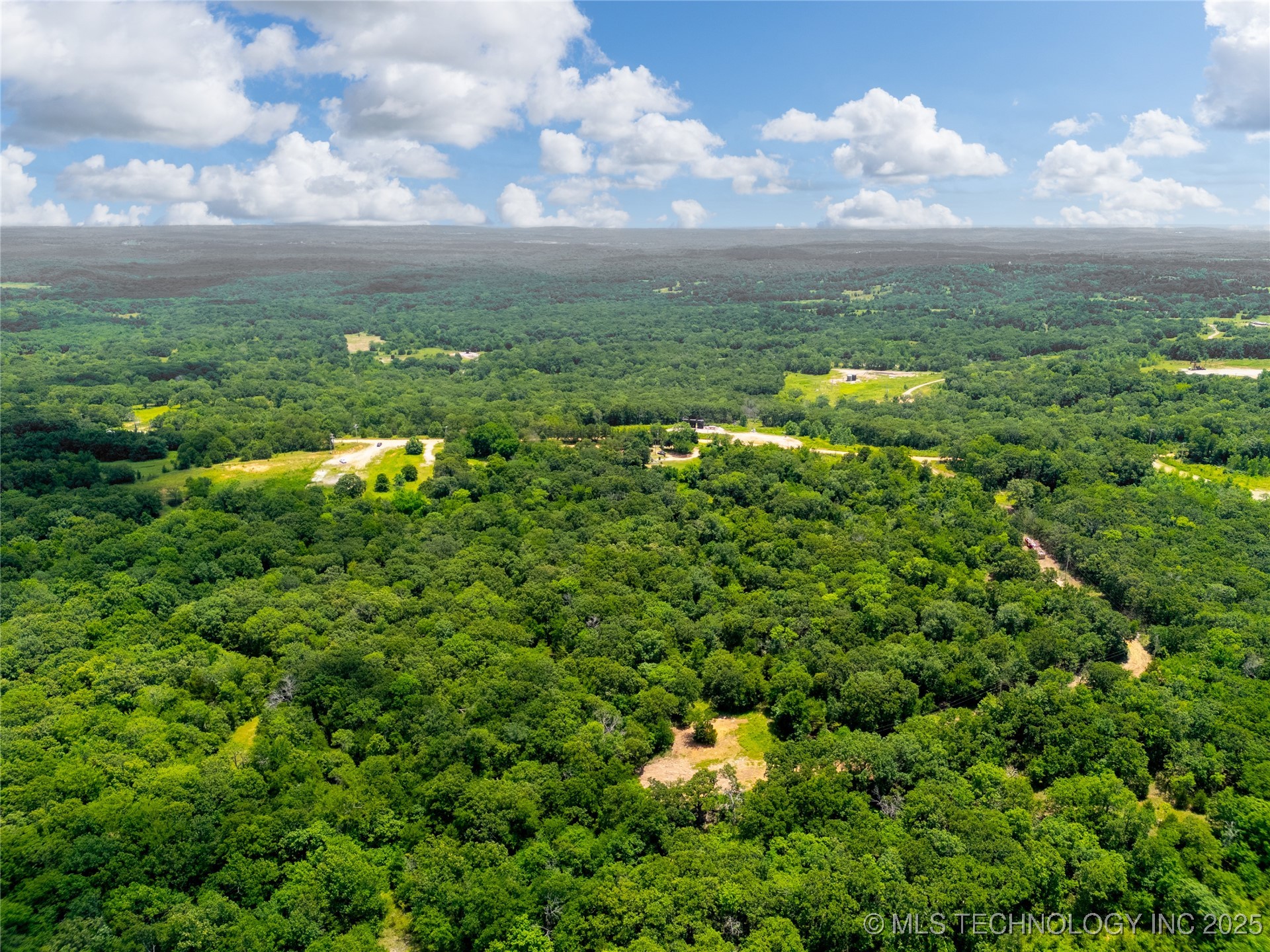 1 N County Road 3570 Property Photo 25