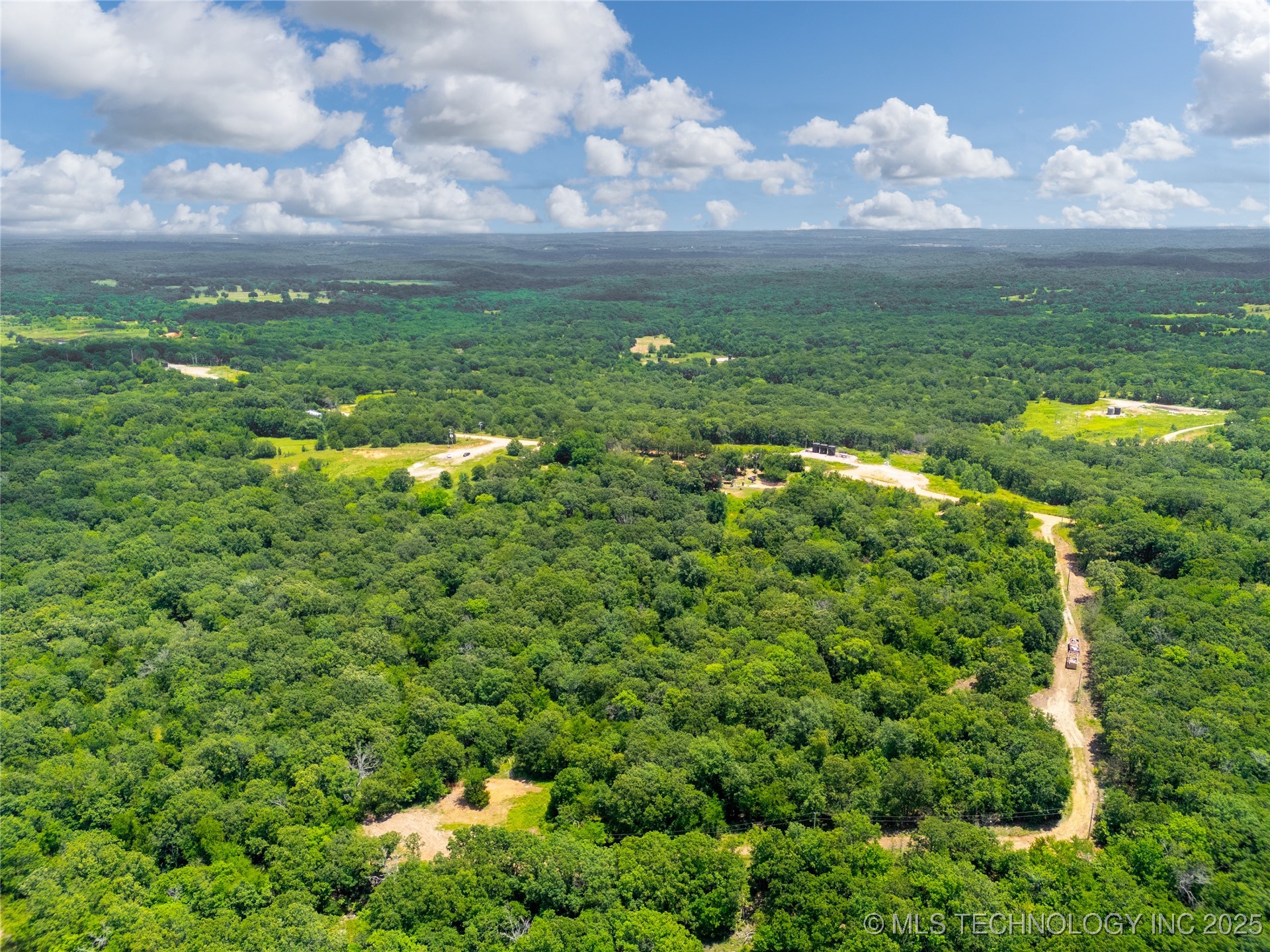 1 N County Road 3570 Property Photo 26