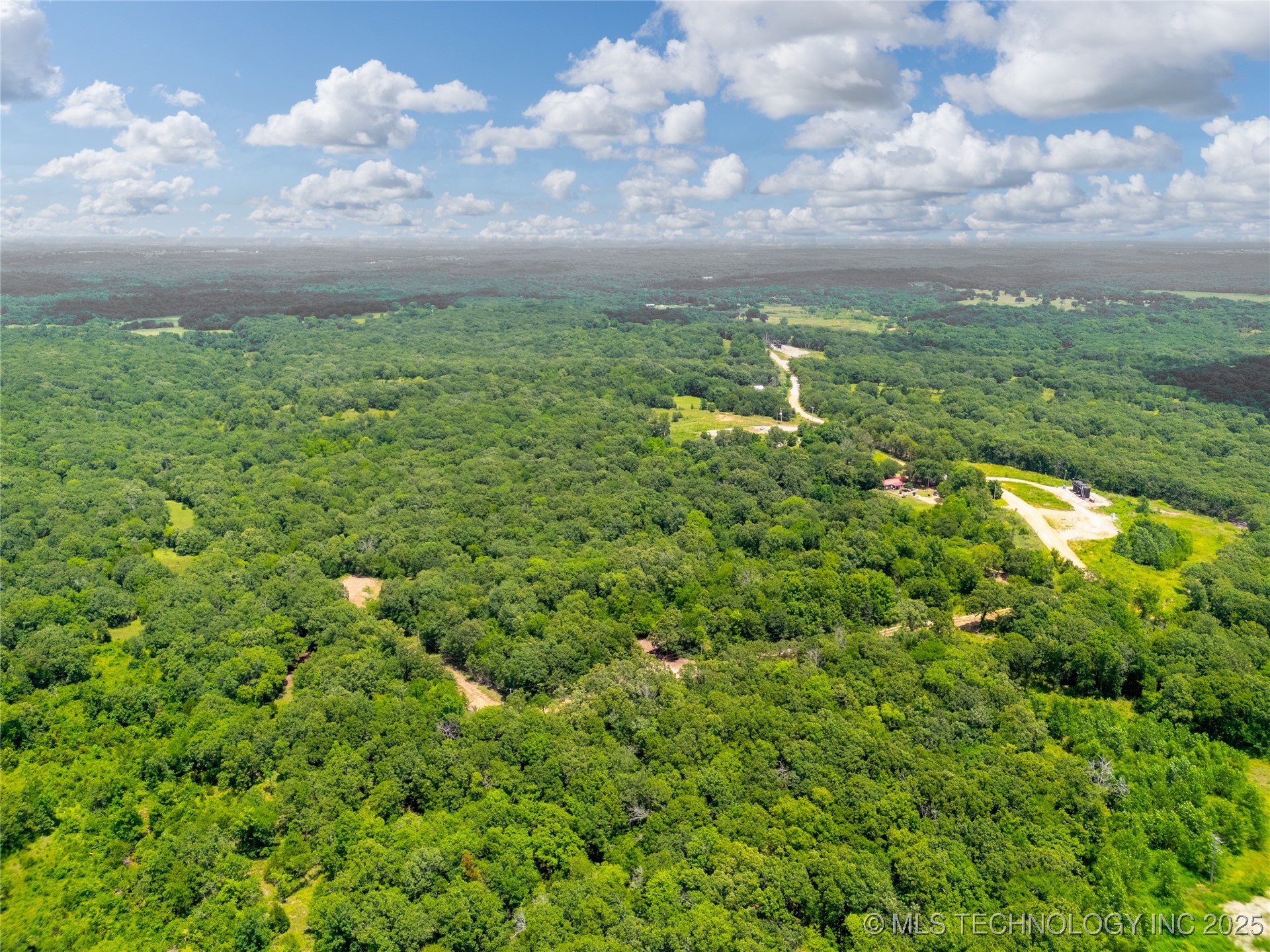 1 N County Road 3570 Property Photo 29