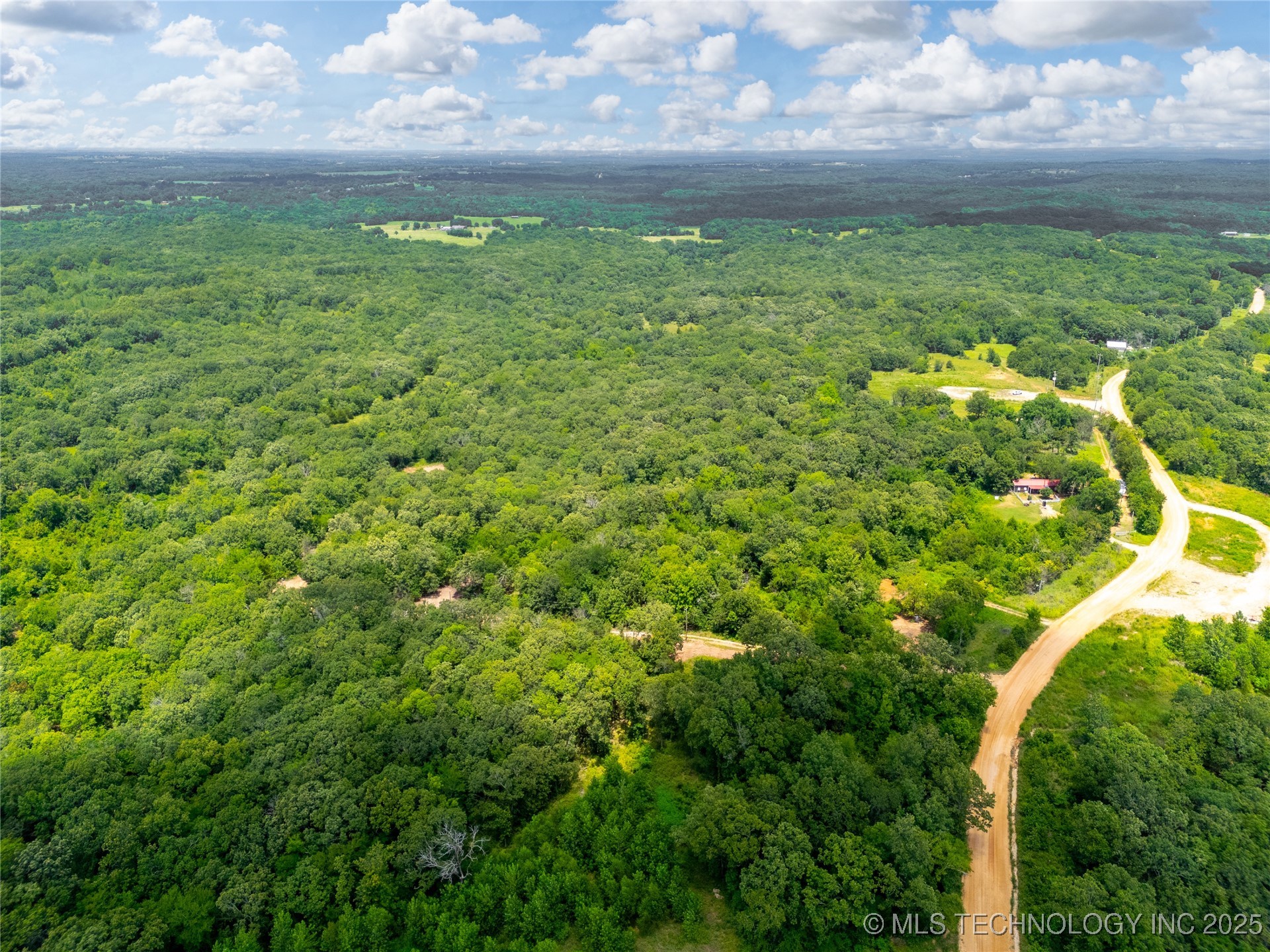 1 N County Road 3570 Property Photo 30
