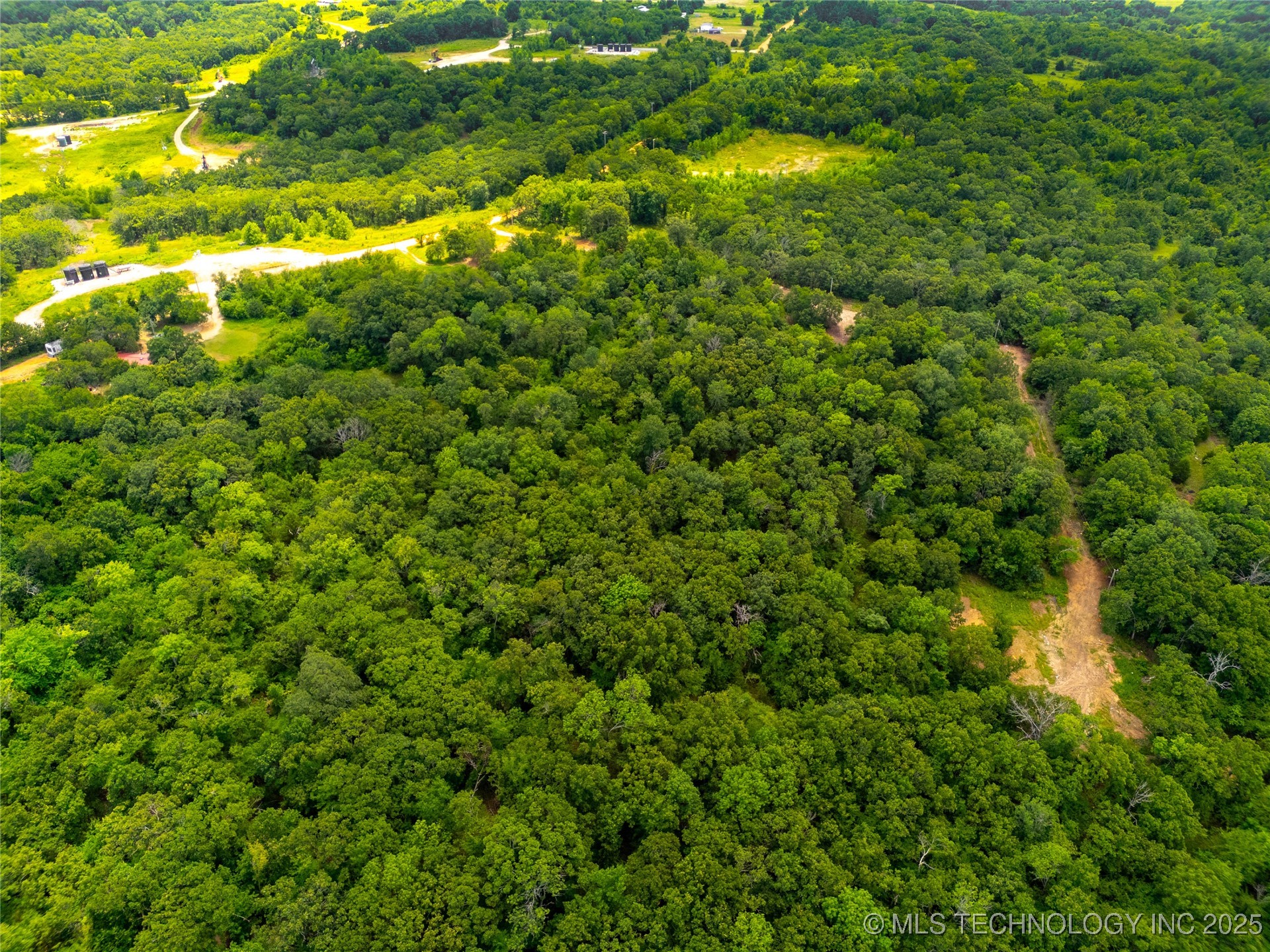 1 N County Road 3570 Property Photo 34