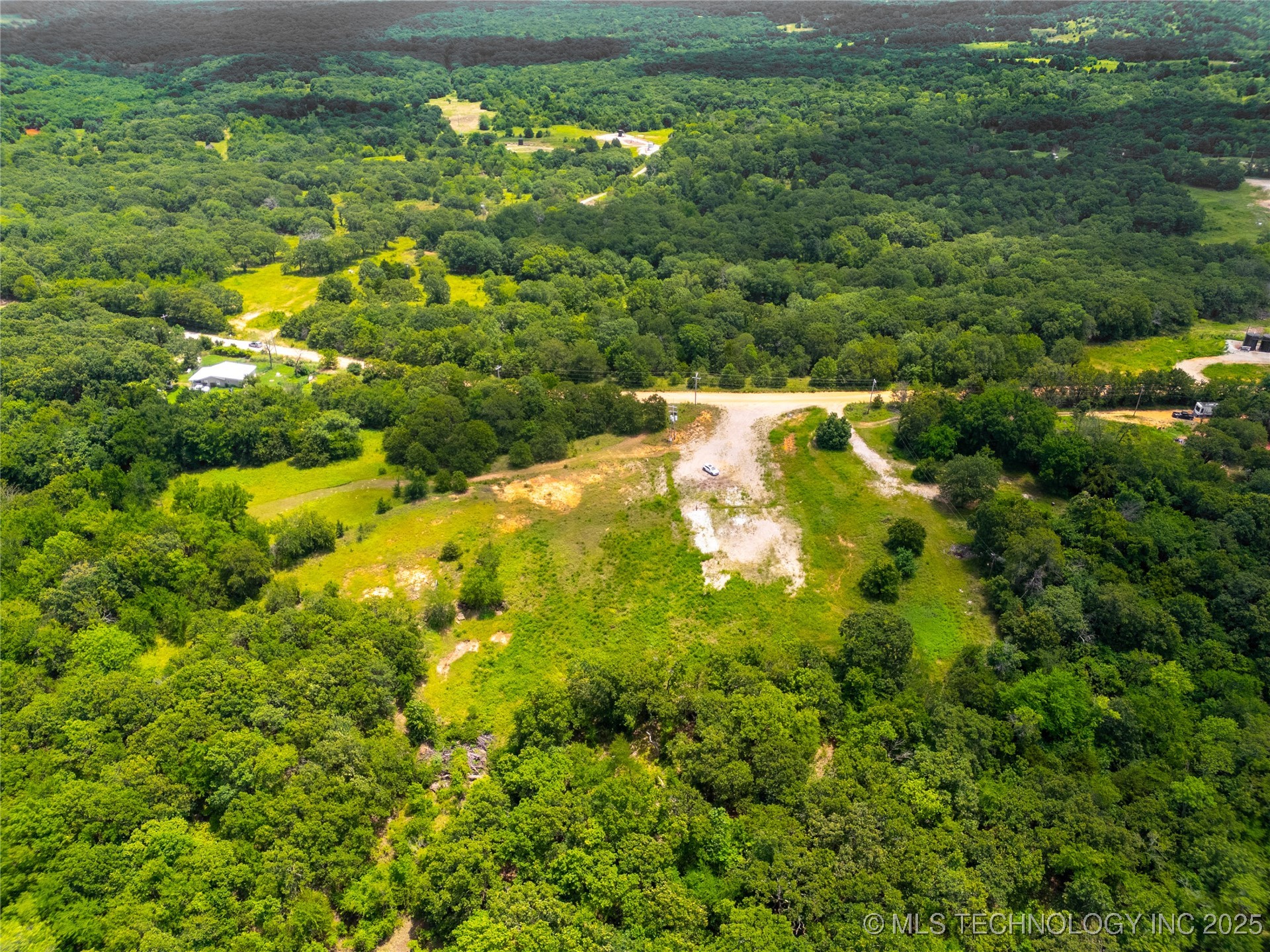 1 N County Road 3570 Property Photo 39