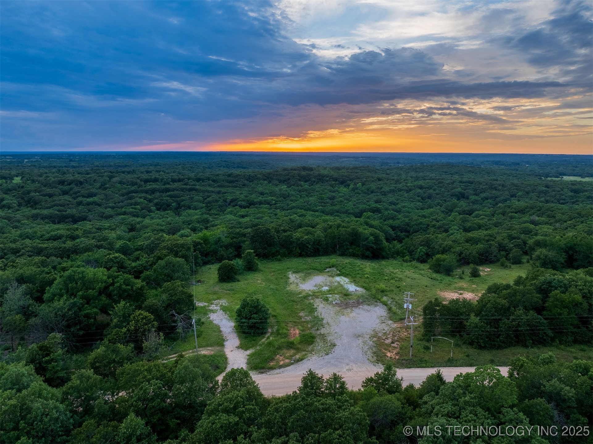 1 N County Road 3570 Property Photo 50