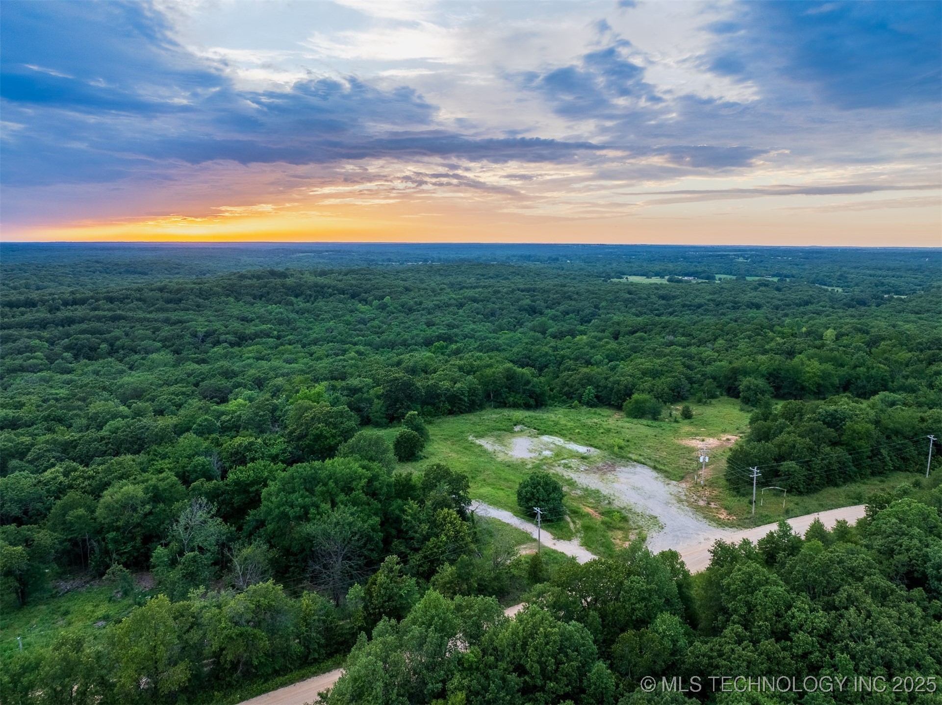 1 N County Road 3570 Property Photo 51