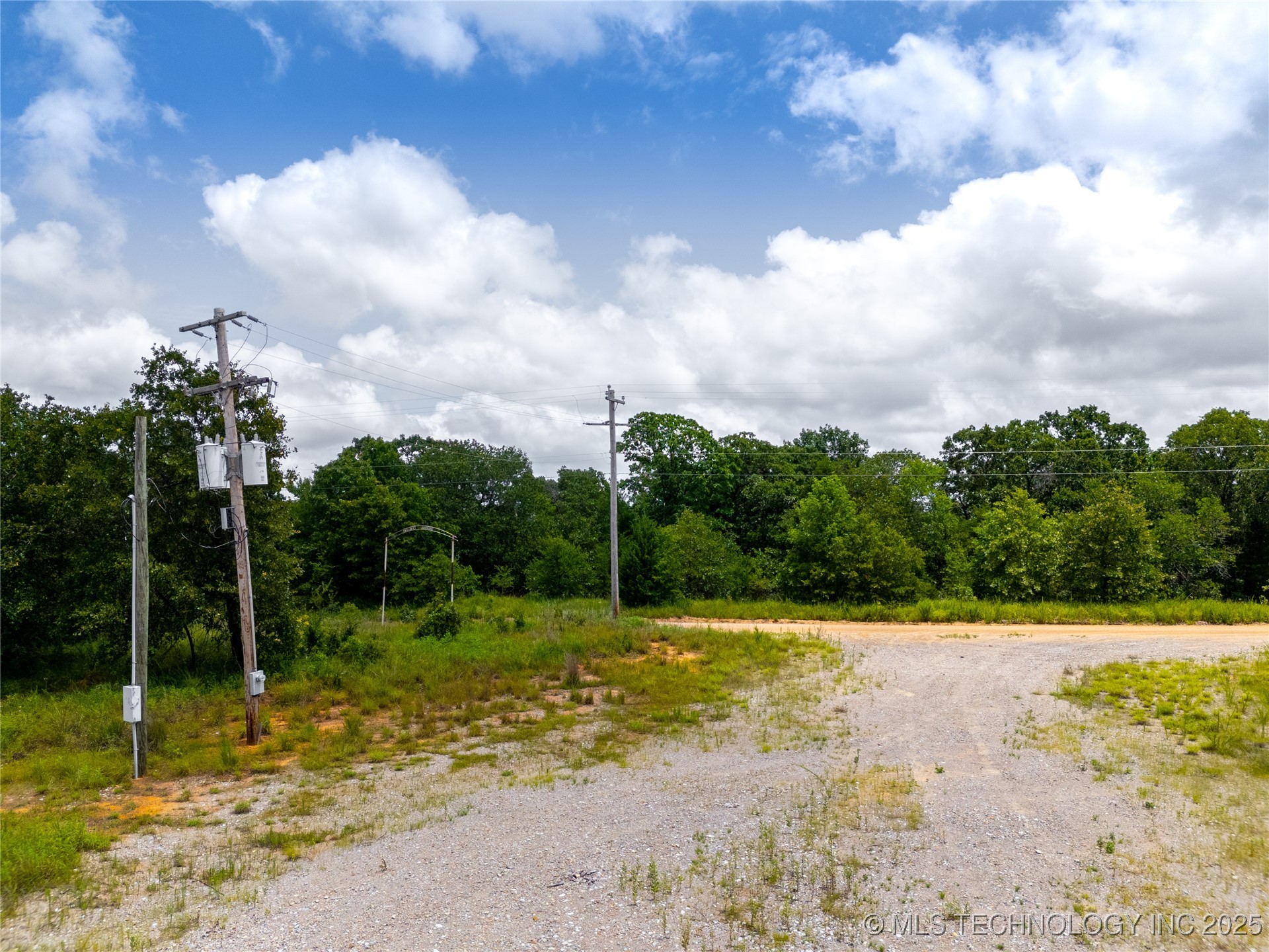 1 N County Road 3570 Property Photo 54