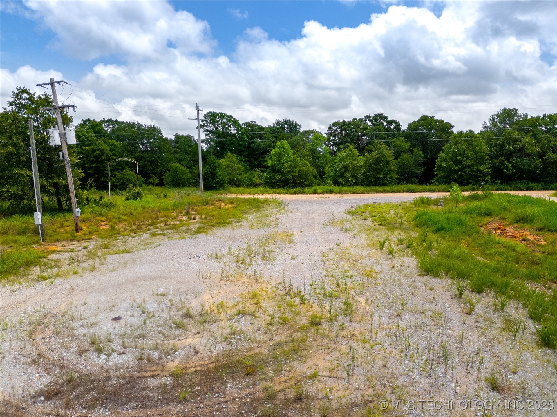 1 N County Road 3570 Property Photo 55