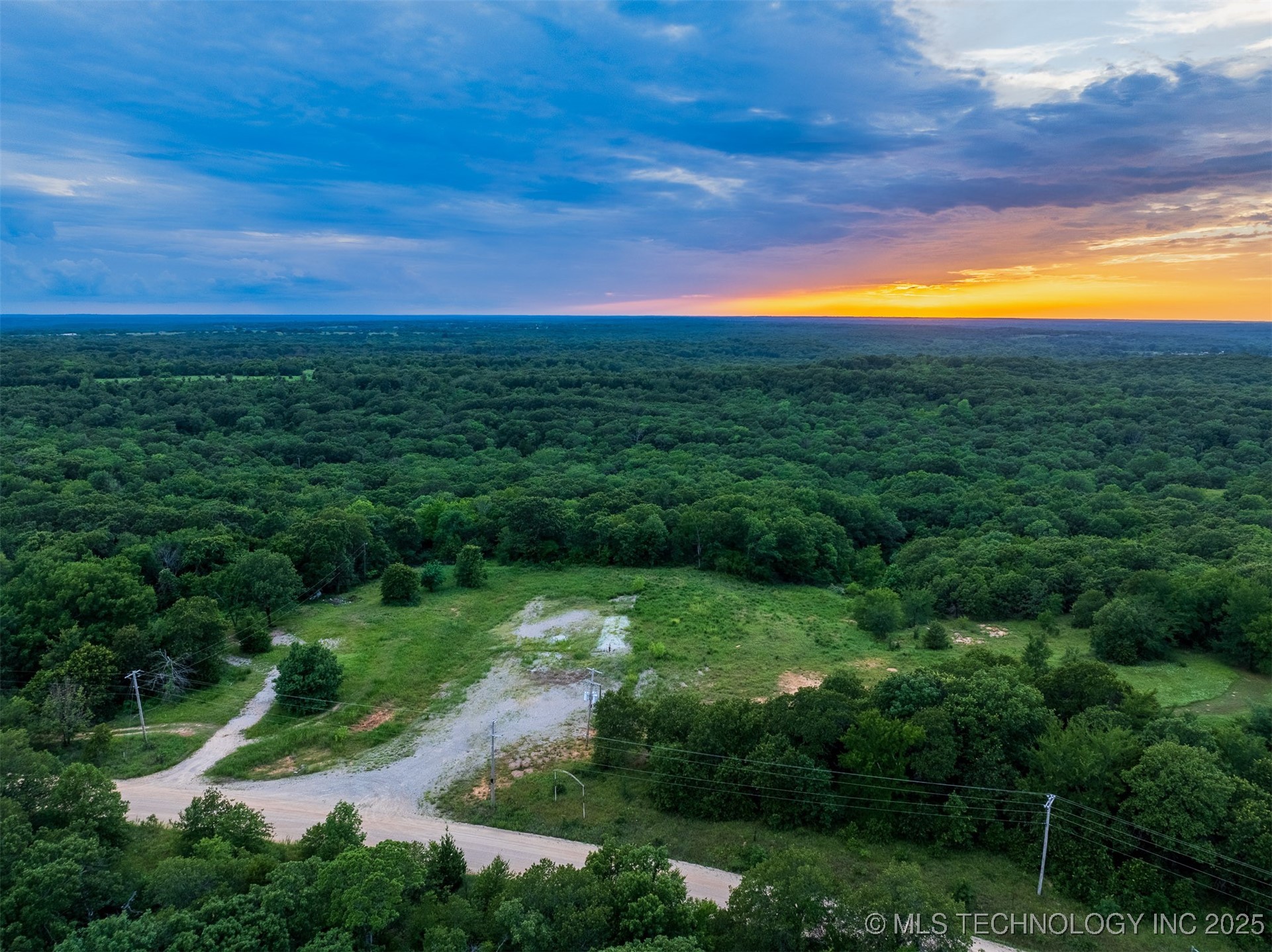 1 N County Road 3570 Property Photo 60