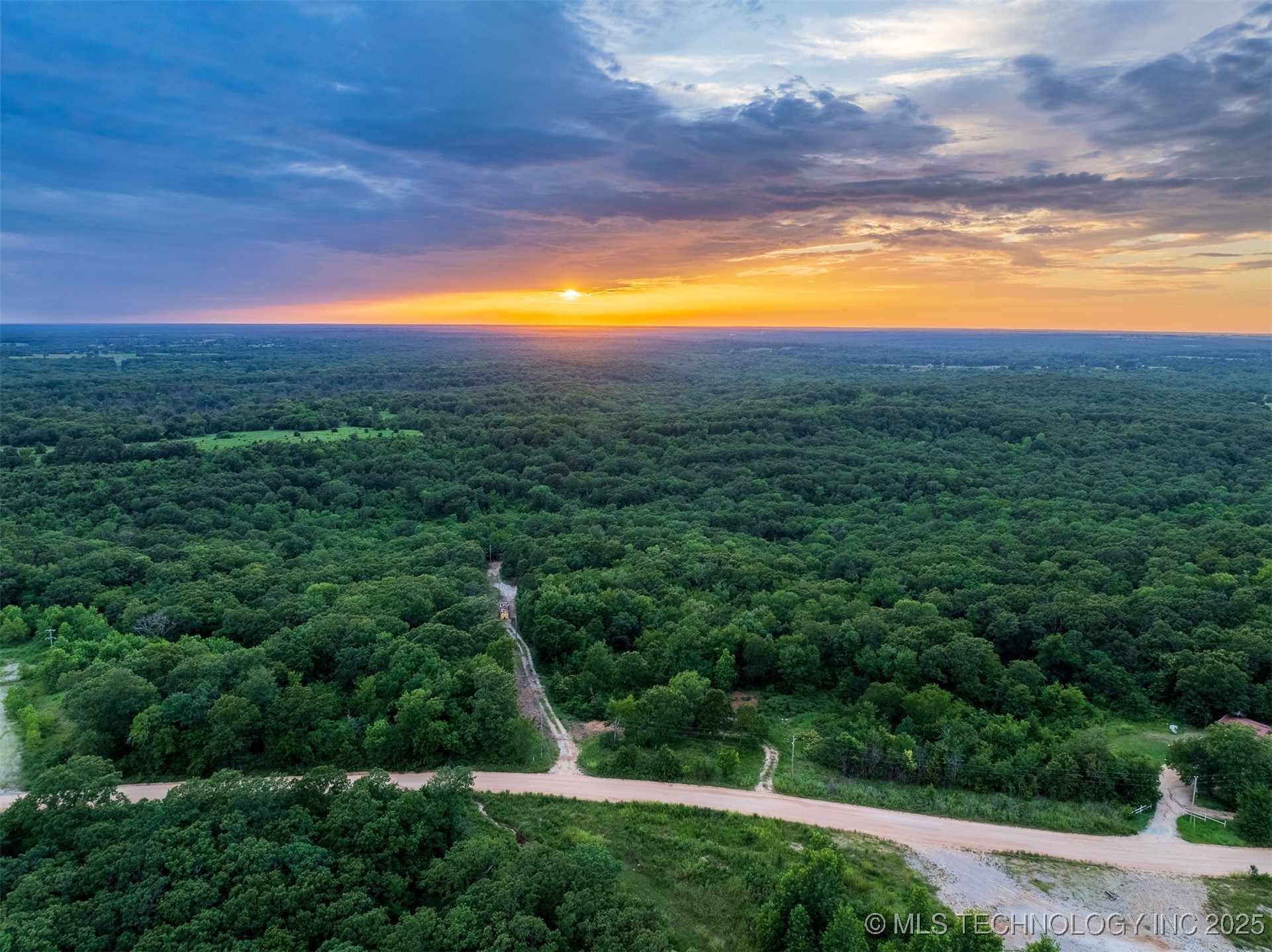 1 N County Road 3570 Property Photo 68