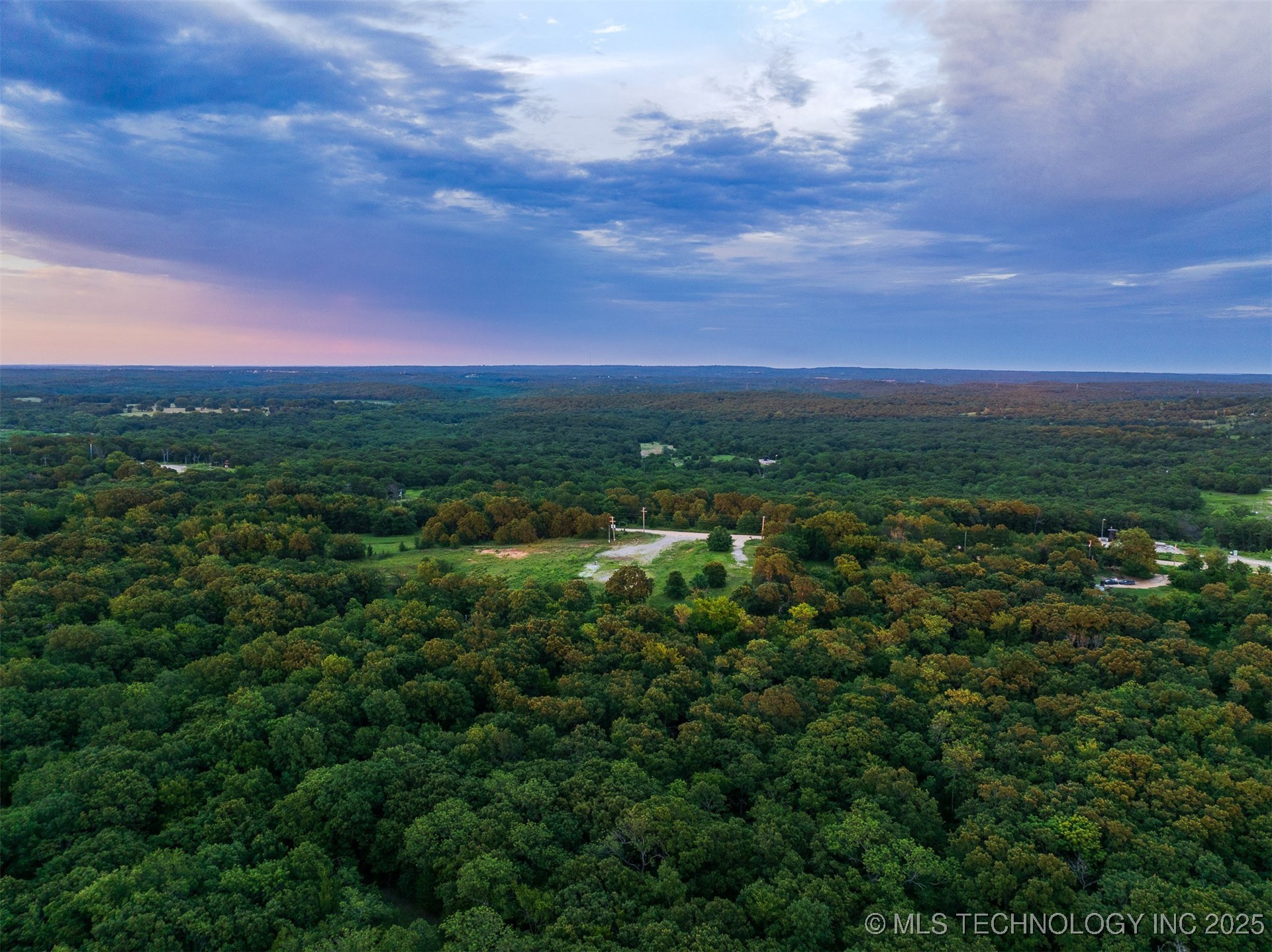 1 N County Road 3570 Property Photo 70