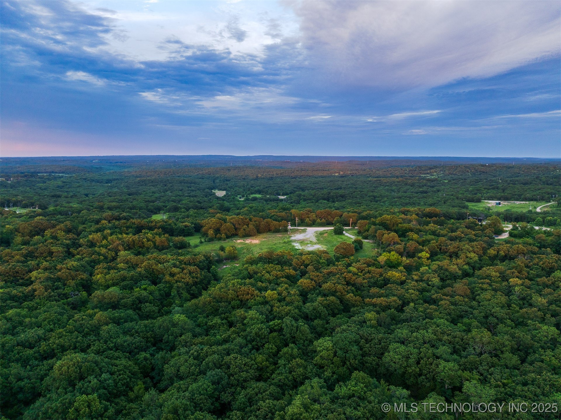 1 N County Road 3570 Property Photo 71