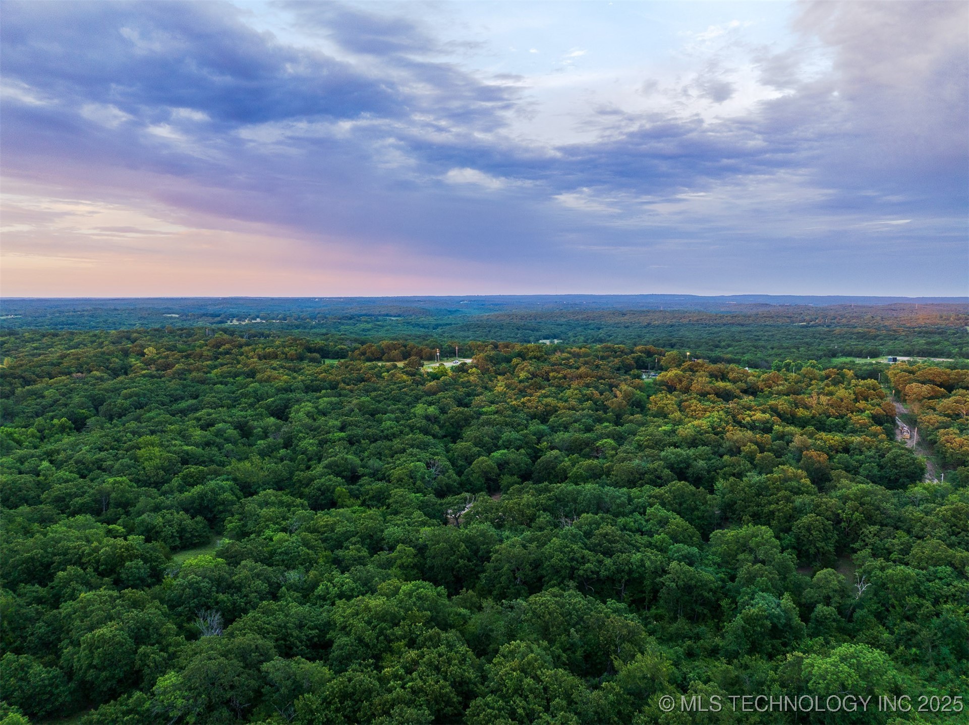 1 N County Road 3570 Property Photo 73